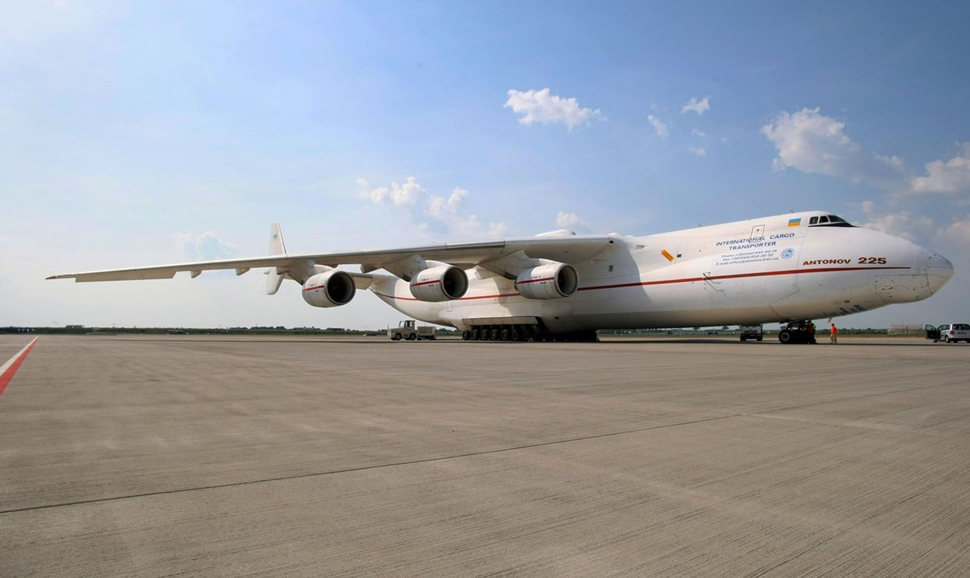 Antonov An-225 Mrija - 3 - GALERIE: Antonov An-225 Mrija (2/4)