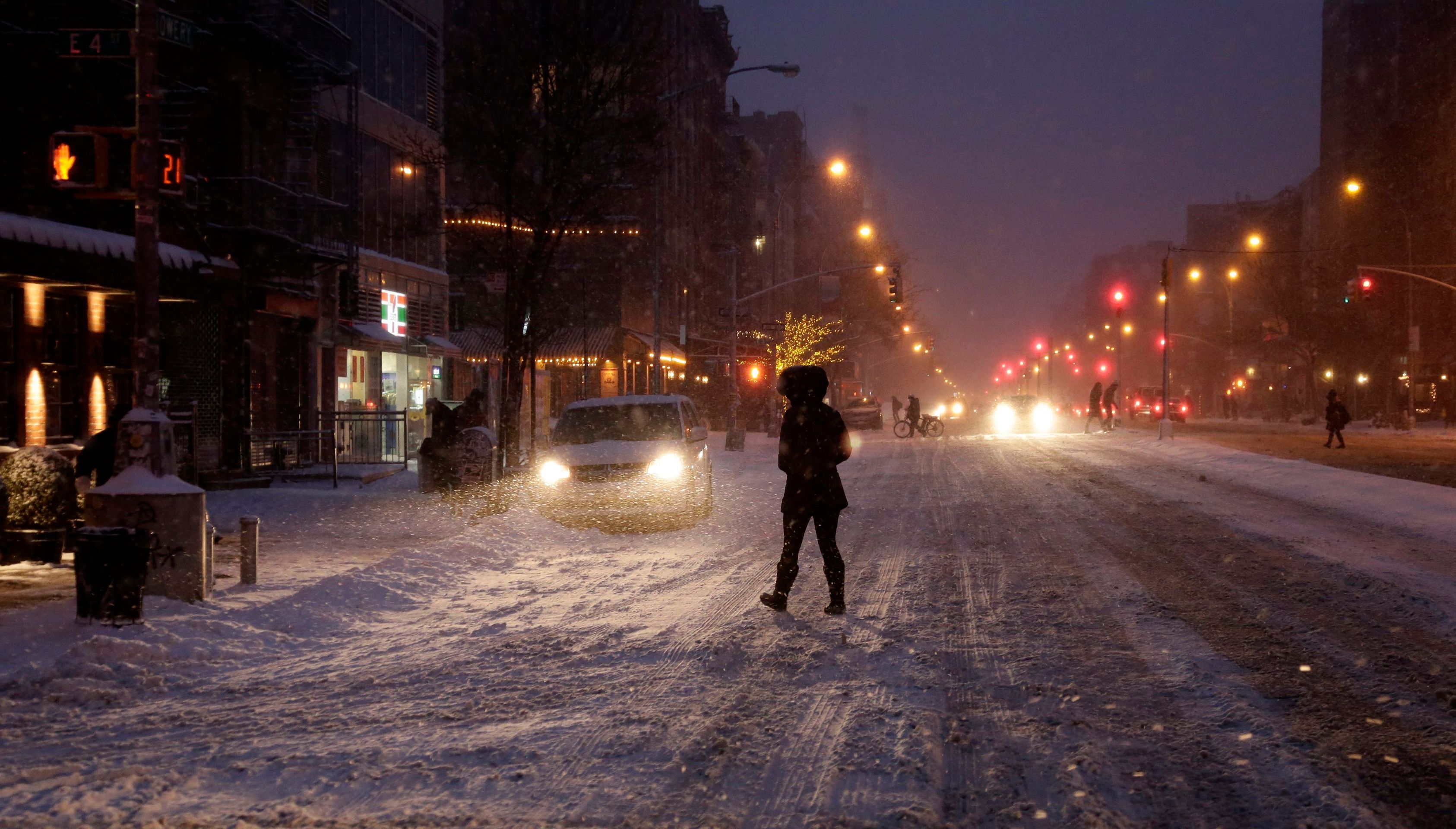 Sněhová bouře v New Yorku - 10 - GALERIE: Sněhová bouře ochromila New York (2/11)