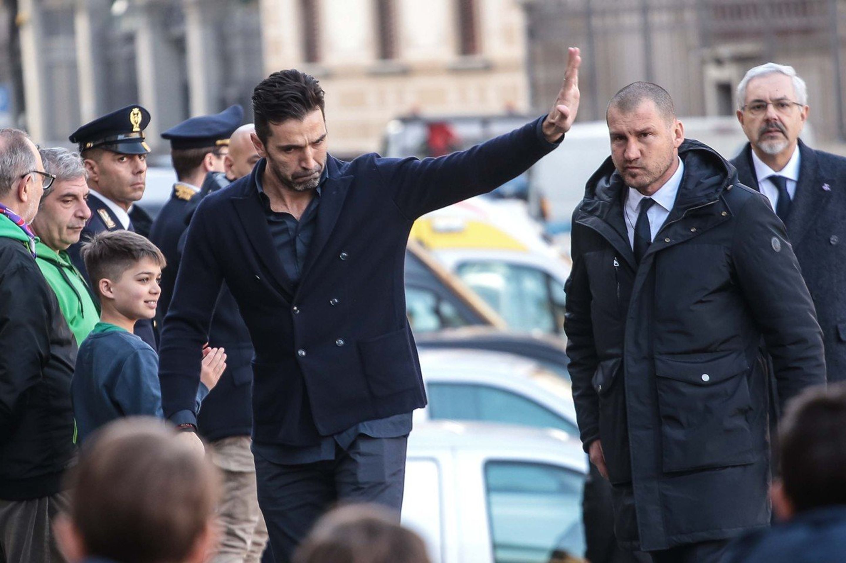 Gigi Buffon na pohřbu Davide Astoriho - GALERIE: Itálie se loučila s fotbalistou Davide Astorim (2/6)