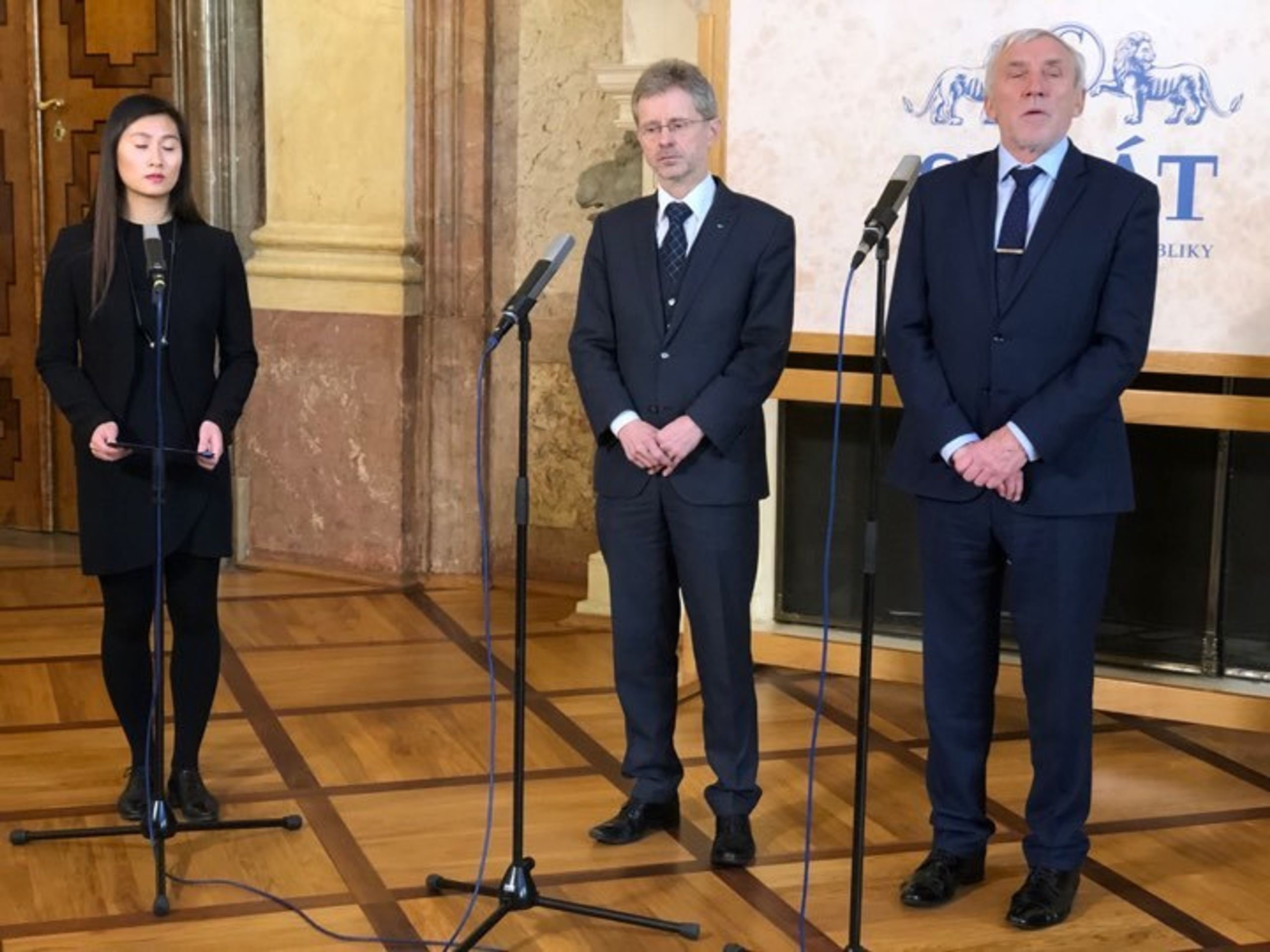 Senát prozradí, co se bude dít po úmrtí Jaroslava Kubery - 4 - GALERIE: Senát prozradí, co se bude dít po úmrtí Jaroslava Kubery (4/12)