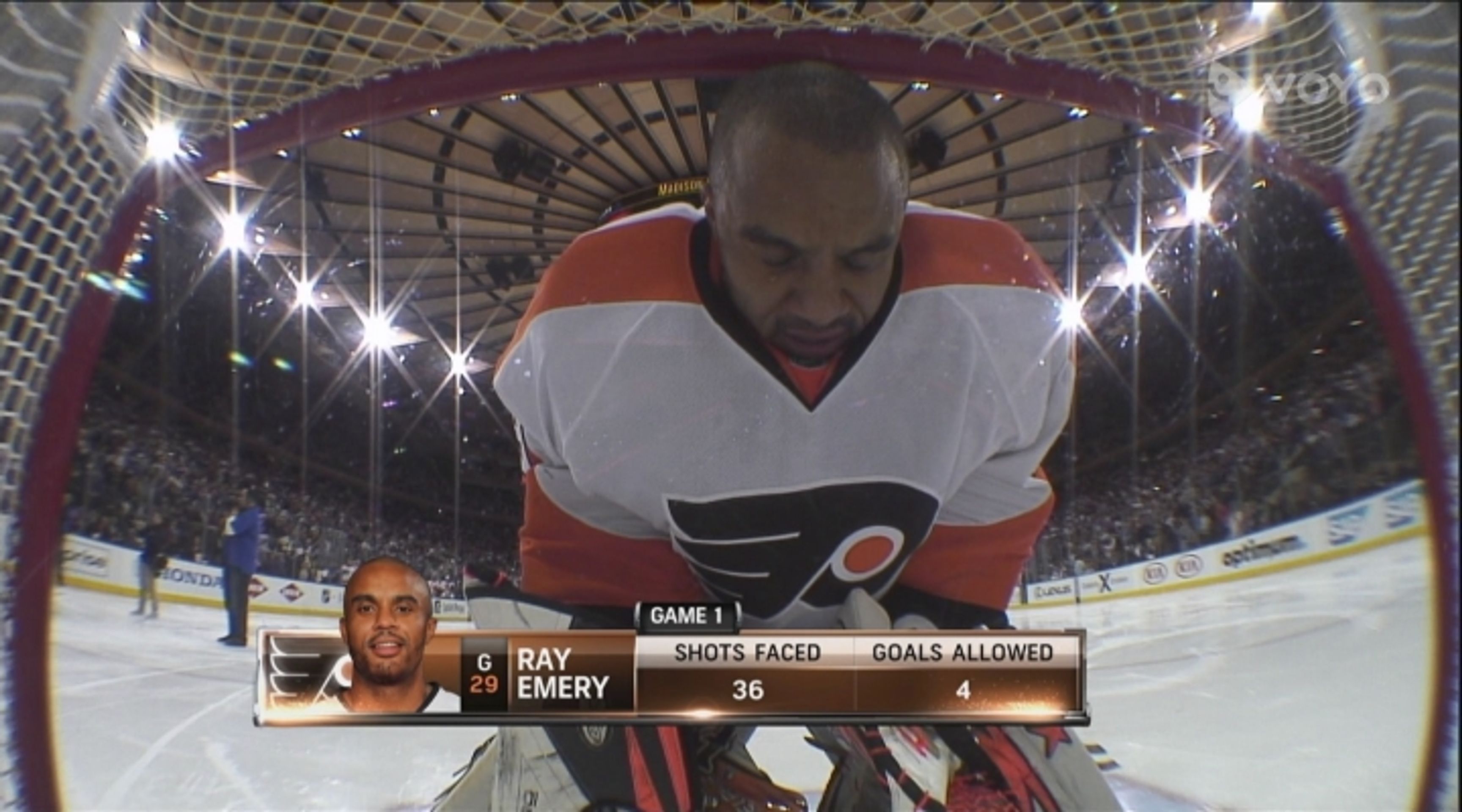 NEW_YORK_RANGERS_PHILADELPHIA_FLYERS-NHL_13_14-B027273 - VTHUMB - GALERIE: Požár auta v myčce v České Lípě (1/3)