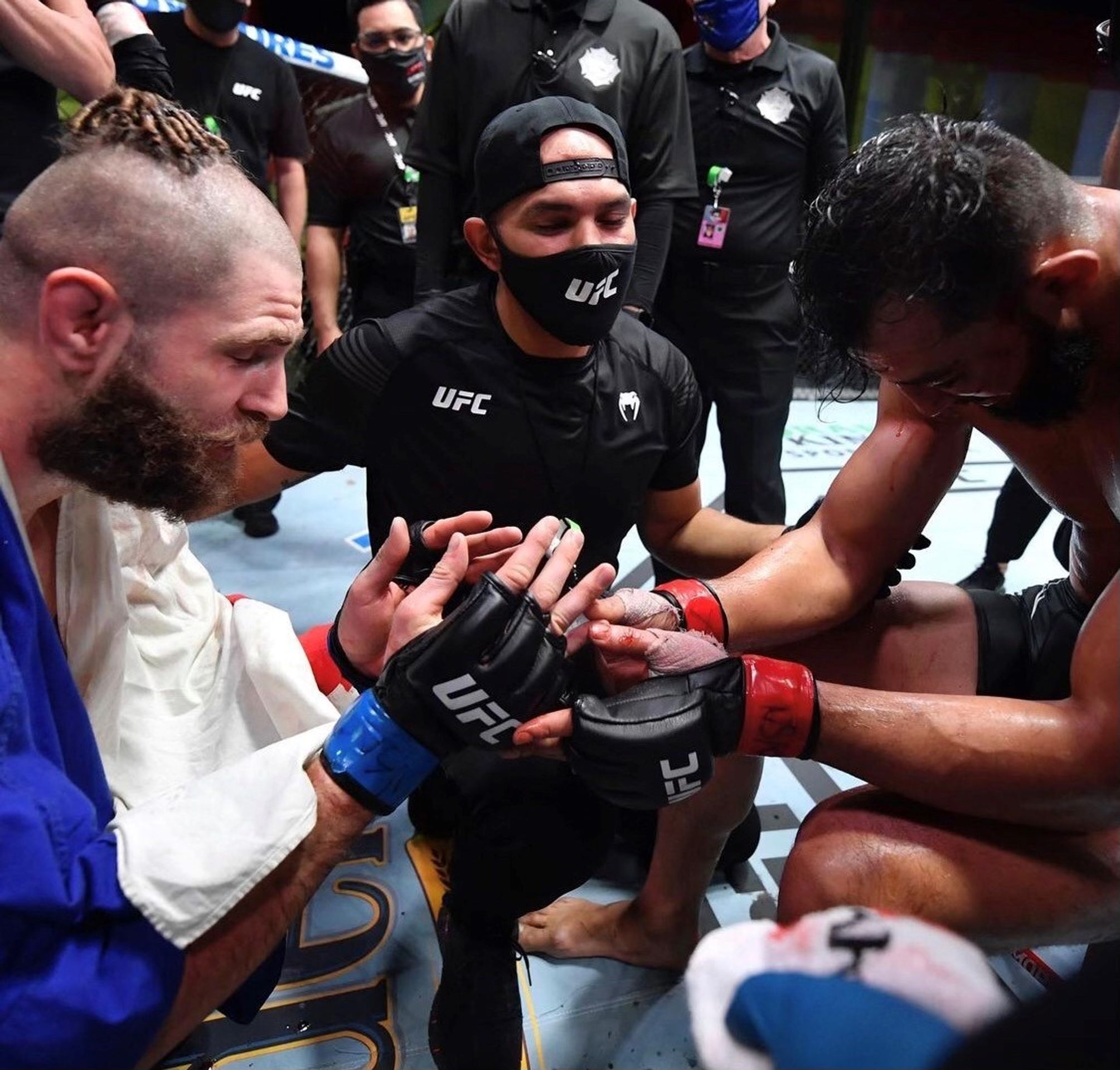 Jiří Procházka a Dominick Reyes - GALERIE: Druhý zápas Jiřího Procházky v UFC (4/5)