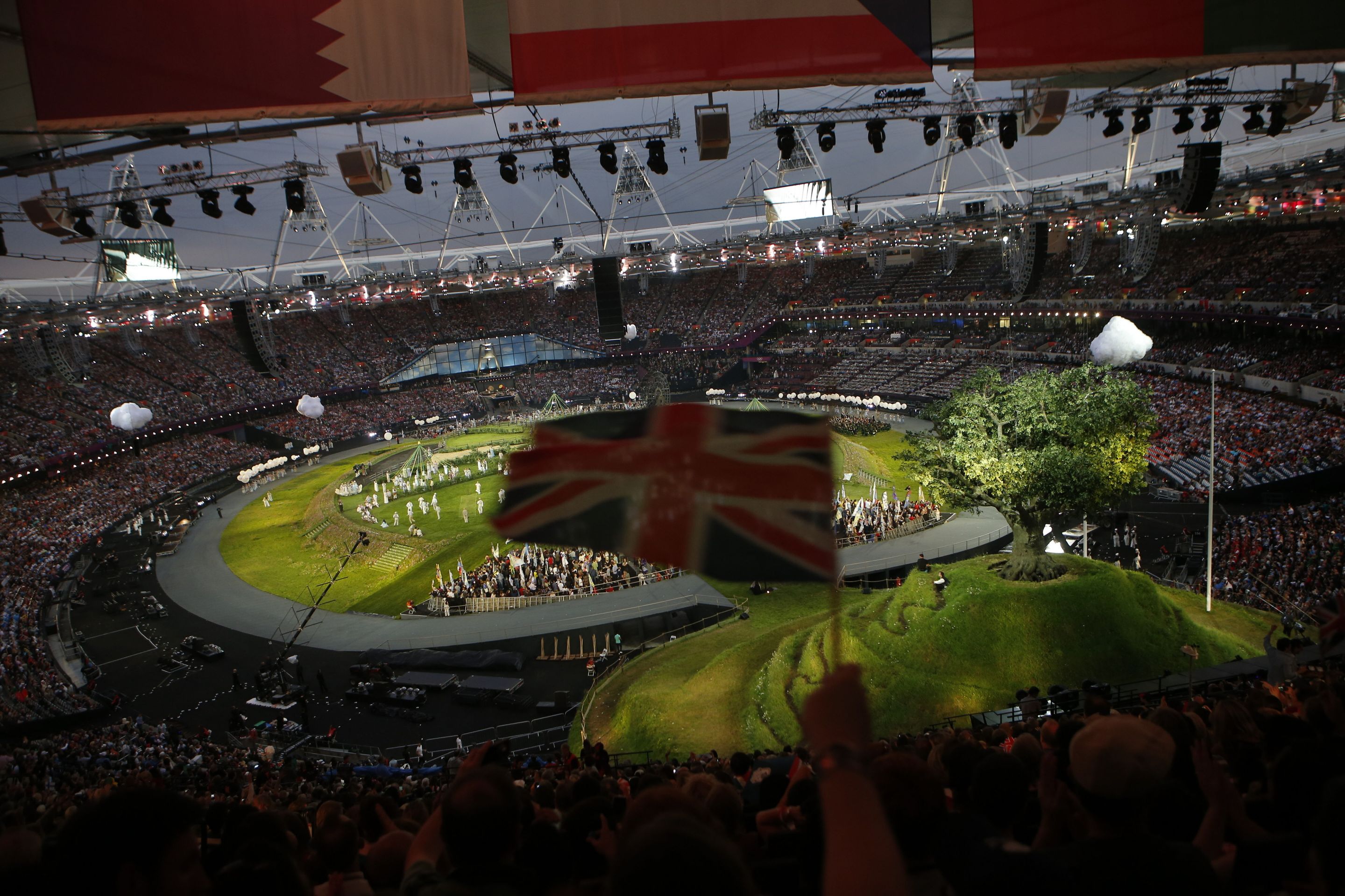 Slavnostní zahájení XX. letních olympijských her v Londýně - 19 - Slavnostní zahájení olympijských her (20/42)