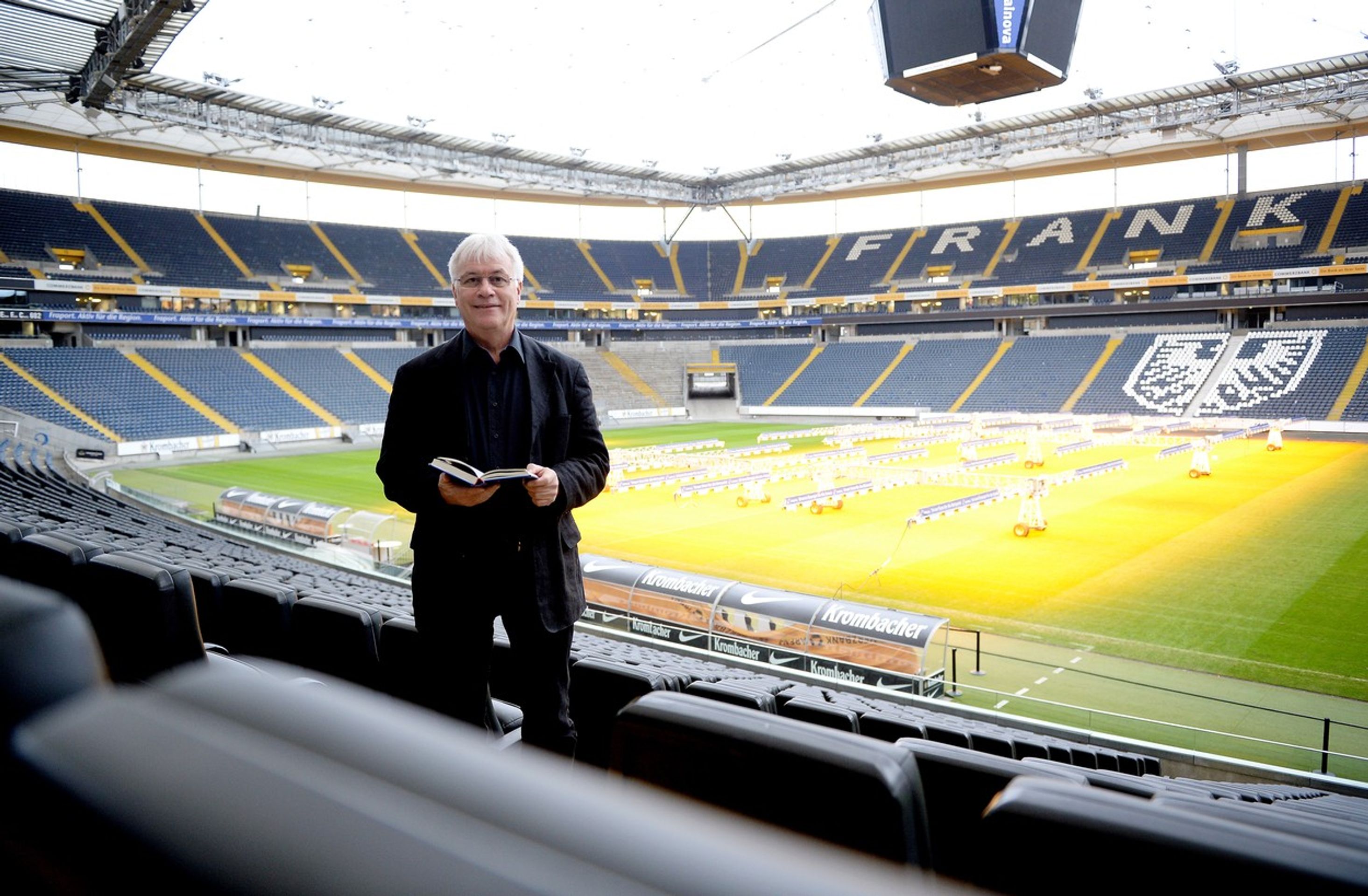 Commerzbank Arena - GALERIE: 10 největších fotbalových stadionů v Evropě (10/10)