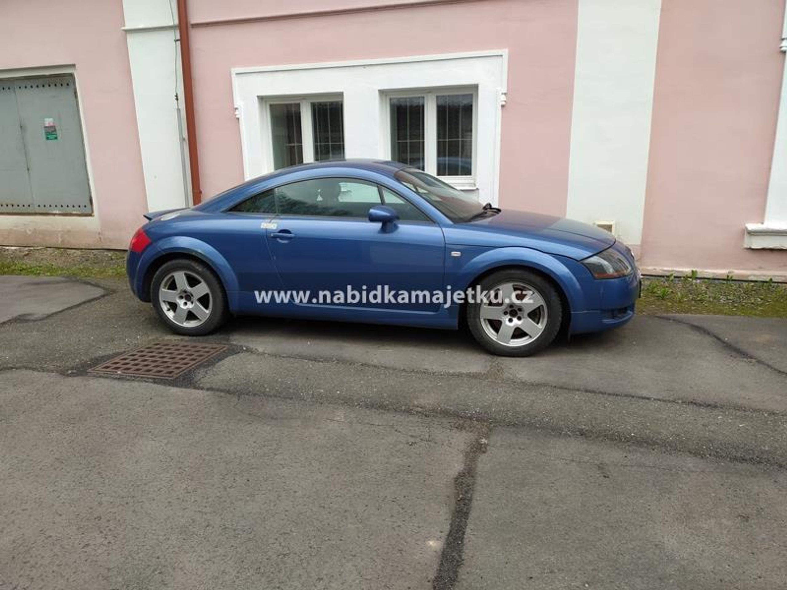 Dražba automobilu - Rozprodej státního majetku –⁠ vozidla (2/8)