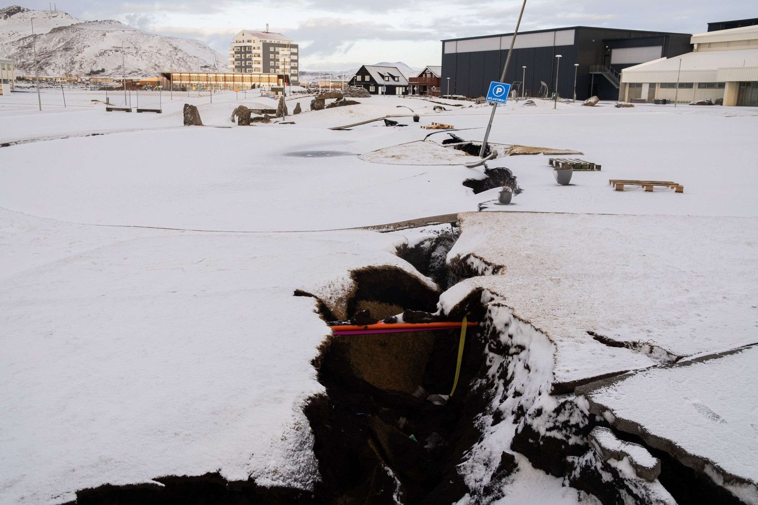 Grindavík se připravuje na erupci sopky - Island (3/11)