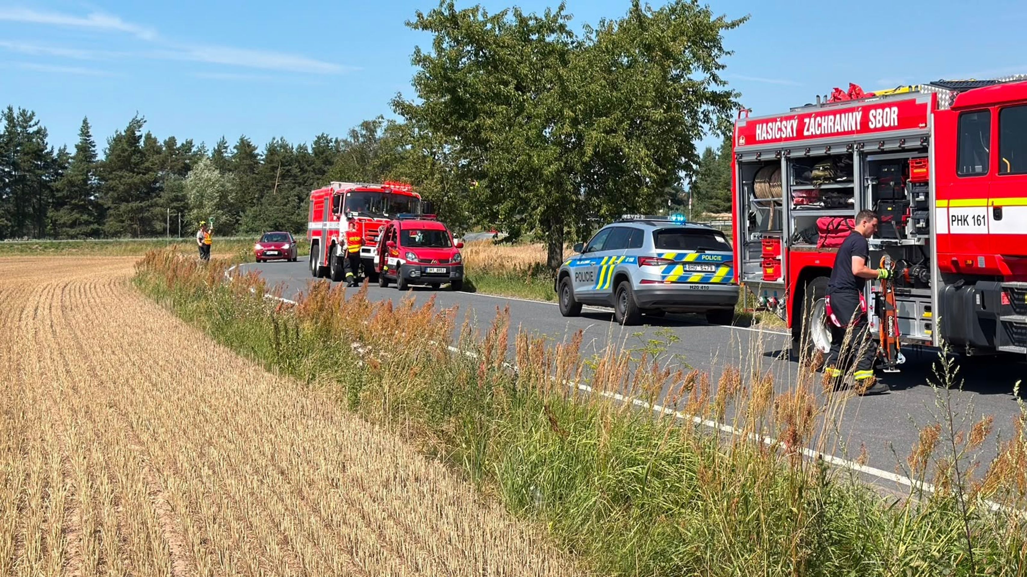 Nehoda u Roudnice na Královéhradecku - Nehoda u Roudnice na Královéhradecku (7/7)