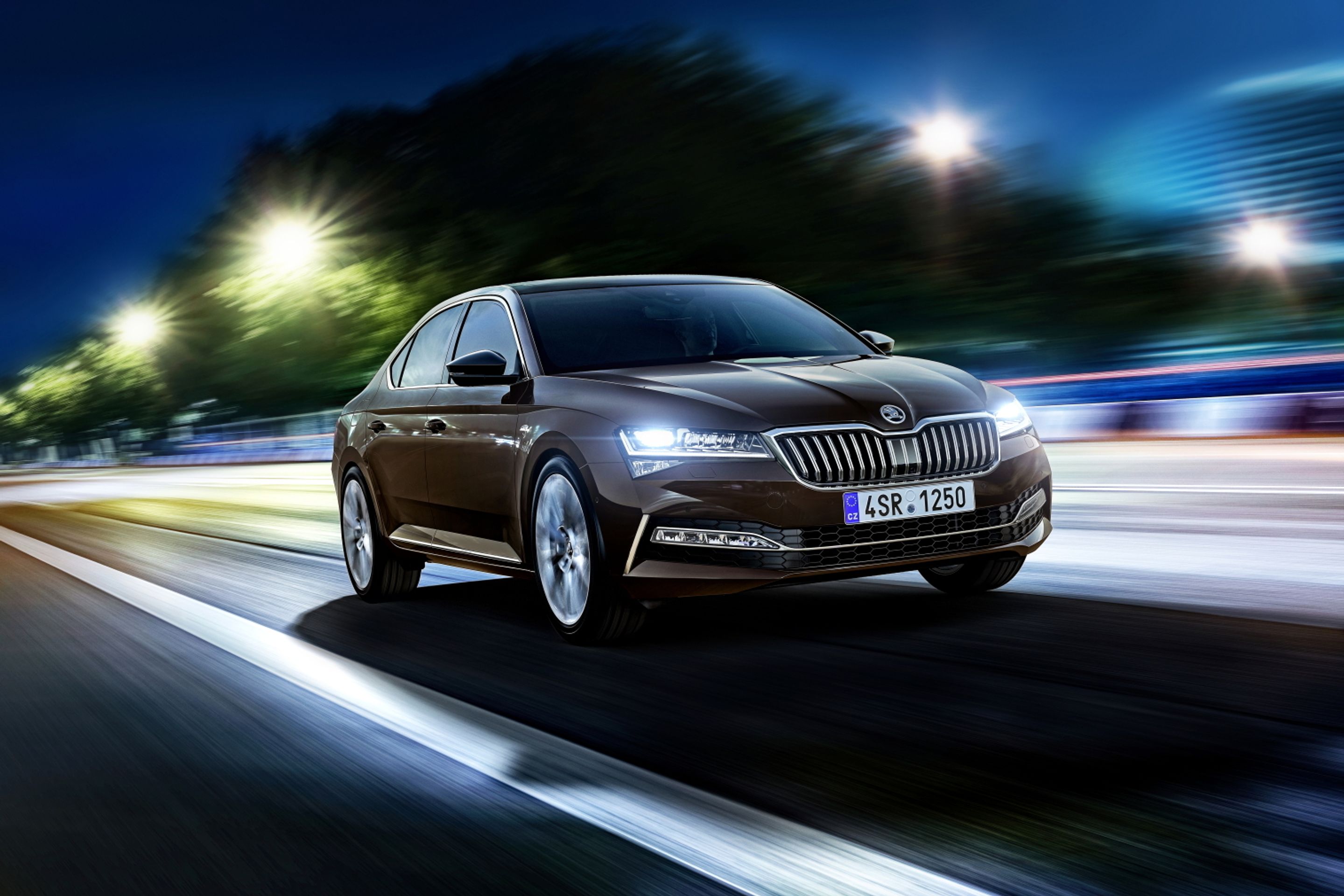 Modernizovaná Škoda Superb - 10 - Fotogalerie: Modernizovaná Škoda Superb (7/25)