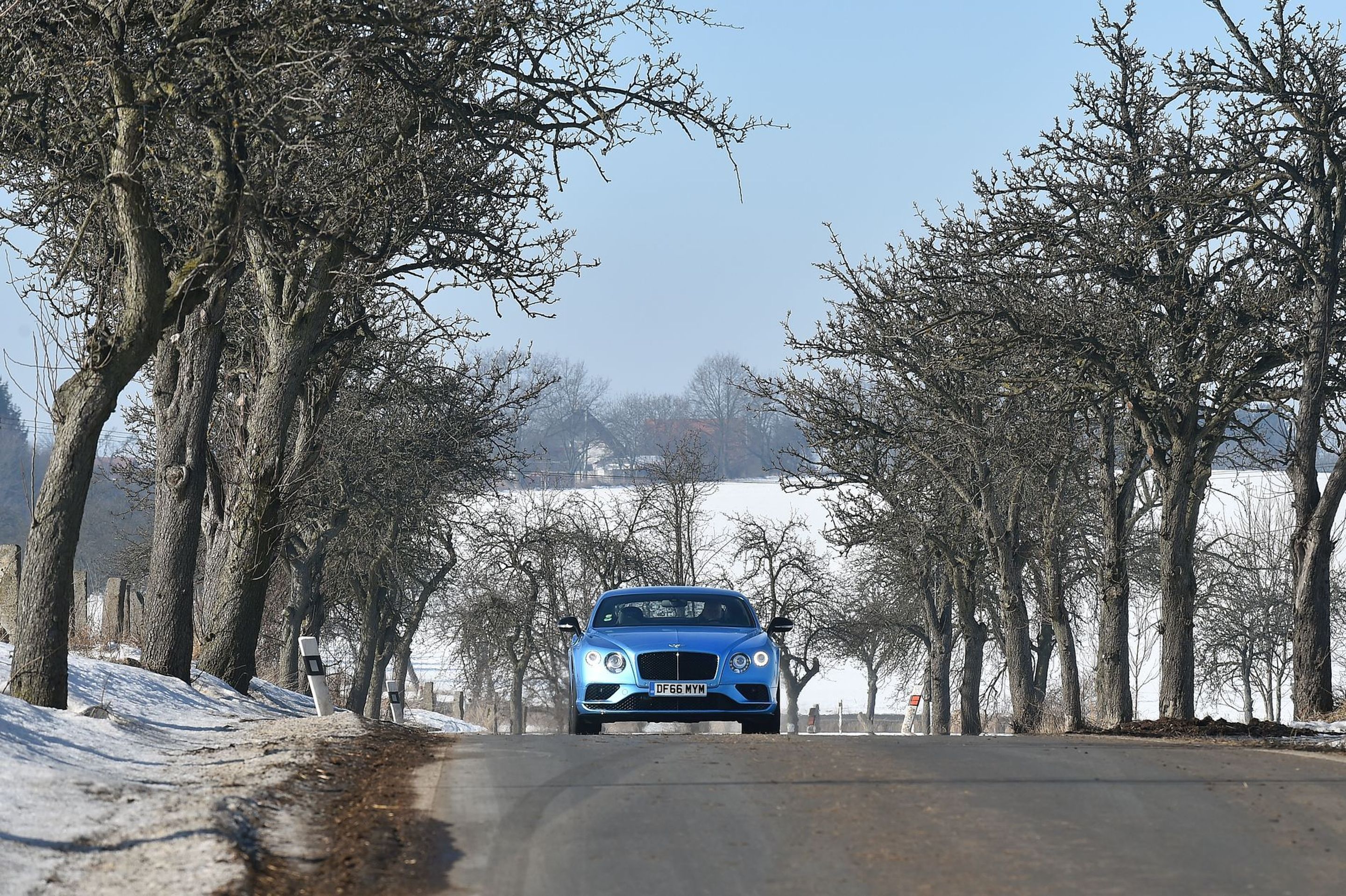 Bentley Continental GT - 18 - GALERIE: Bentley Continental GT (17/22)