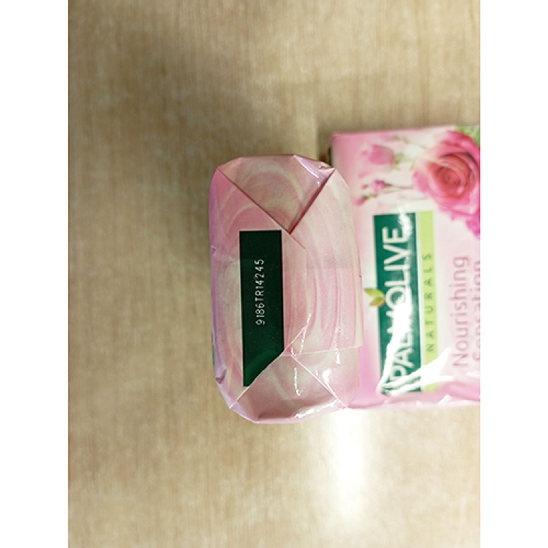 PALMOLIVE Mýdlo Naturals (1) - Zdraví nebezpečná kosmetika (3/35)