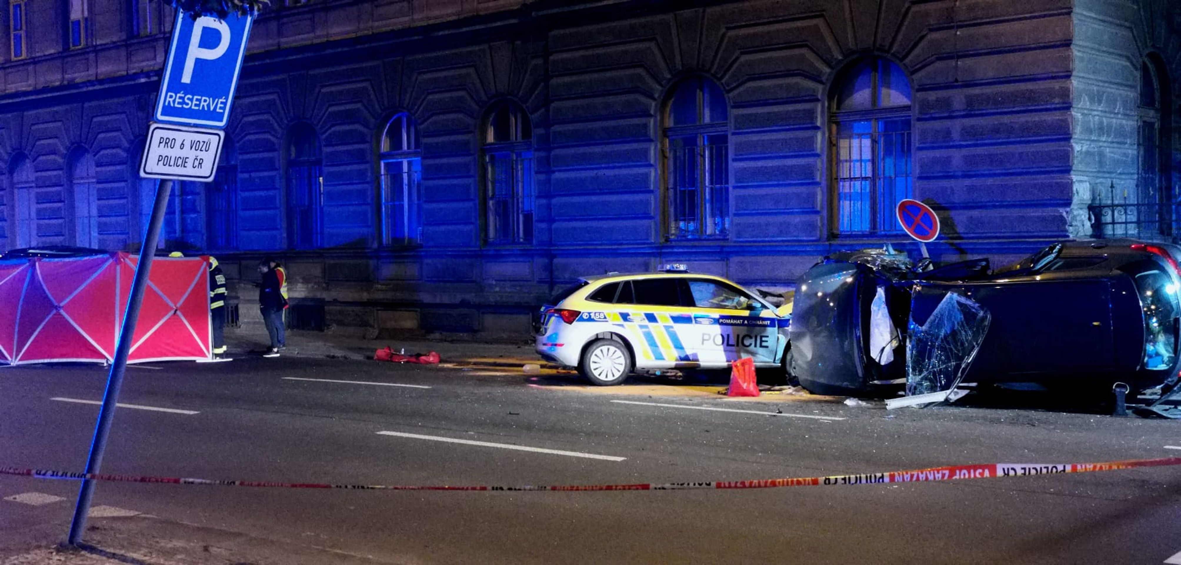 Srážka policejního a osobního auta (3) - Srážka policejního a osobního auta (3/5)