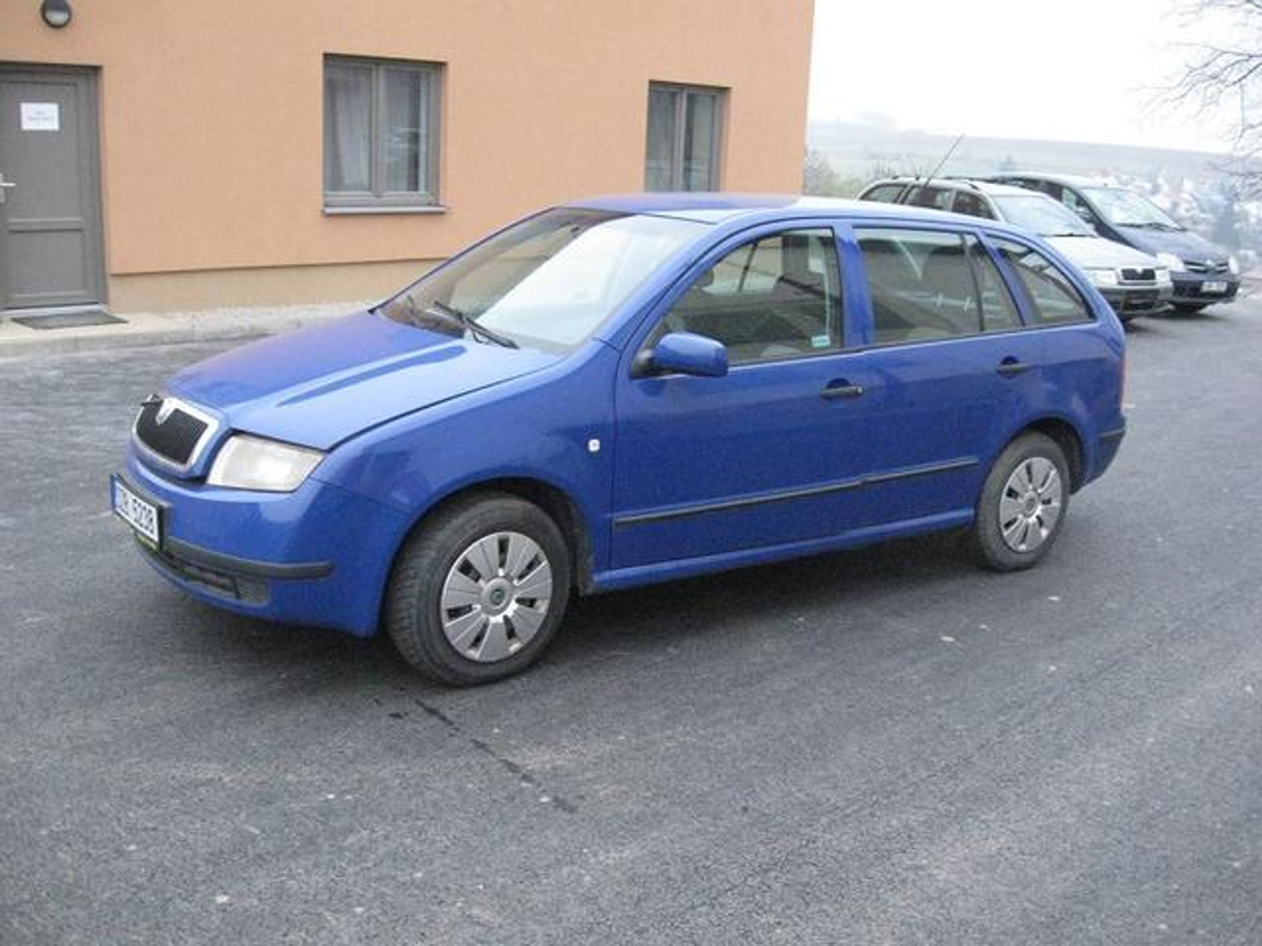 Vozidla dražená exekutory 13. prosince - 13 - GALERIE: Exekutoři draží auta a skútr (2/14)