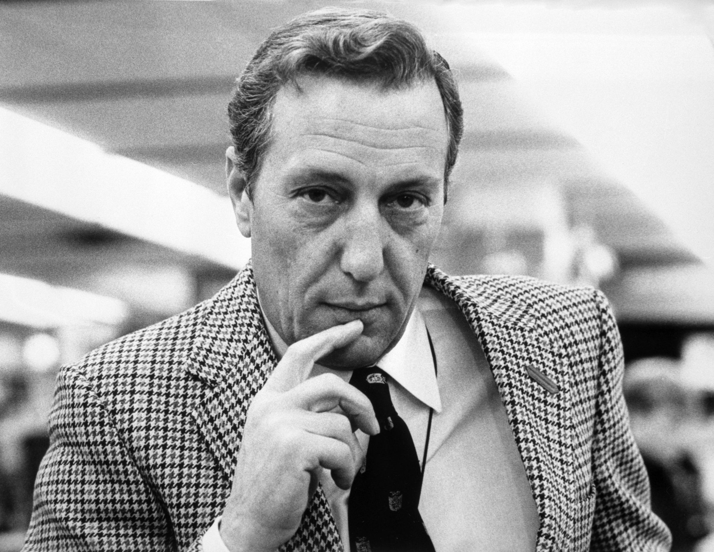 Frederick Forsyth - Frederick Forsyth (4/4)