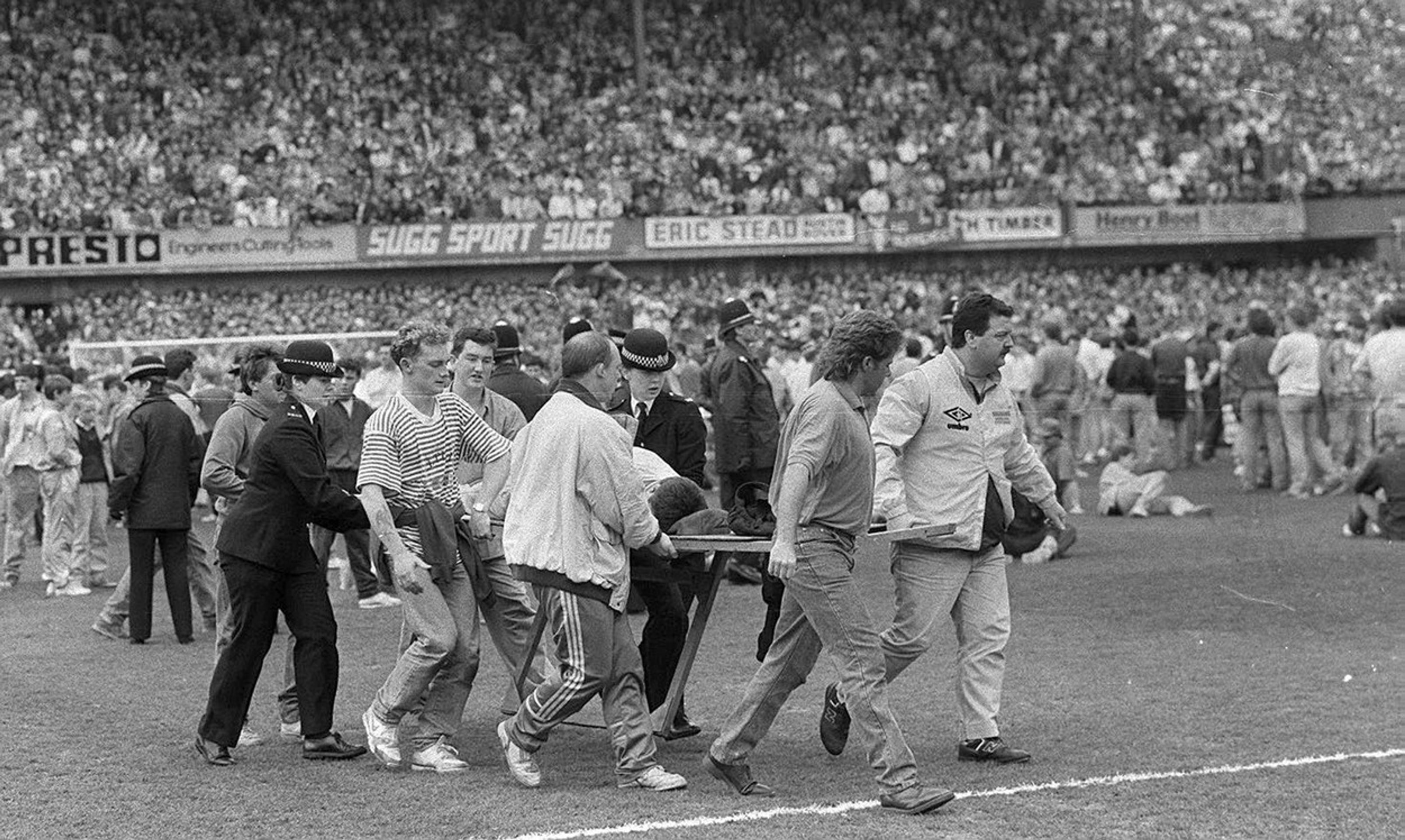 Tragédie na stadionu Hillsborough - 2 - GALERIE: Tragédie na stadionu Hillsborough (5/6)