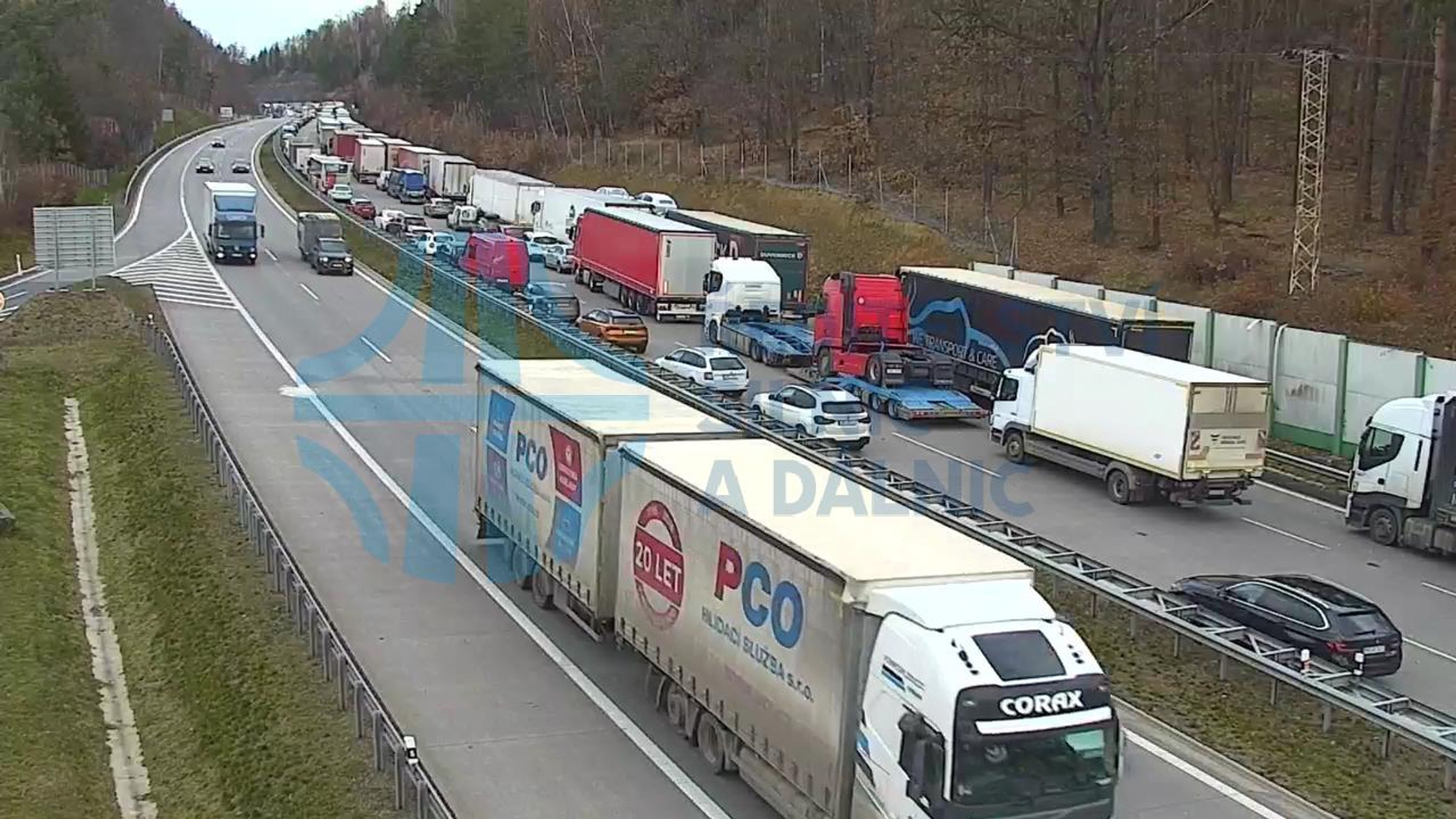 Kolona na D1, 26,6 km - Dopravní nehoda na D1 (5/7)