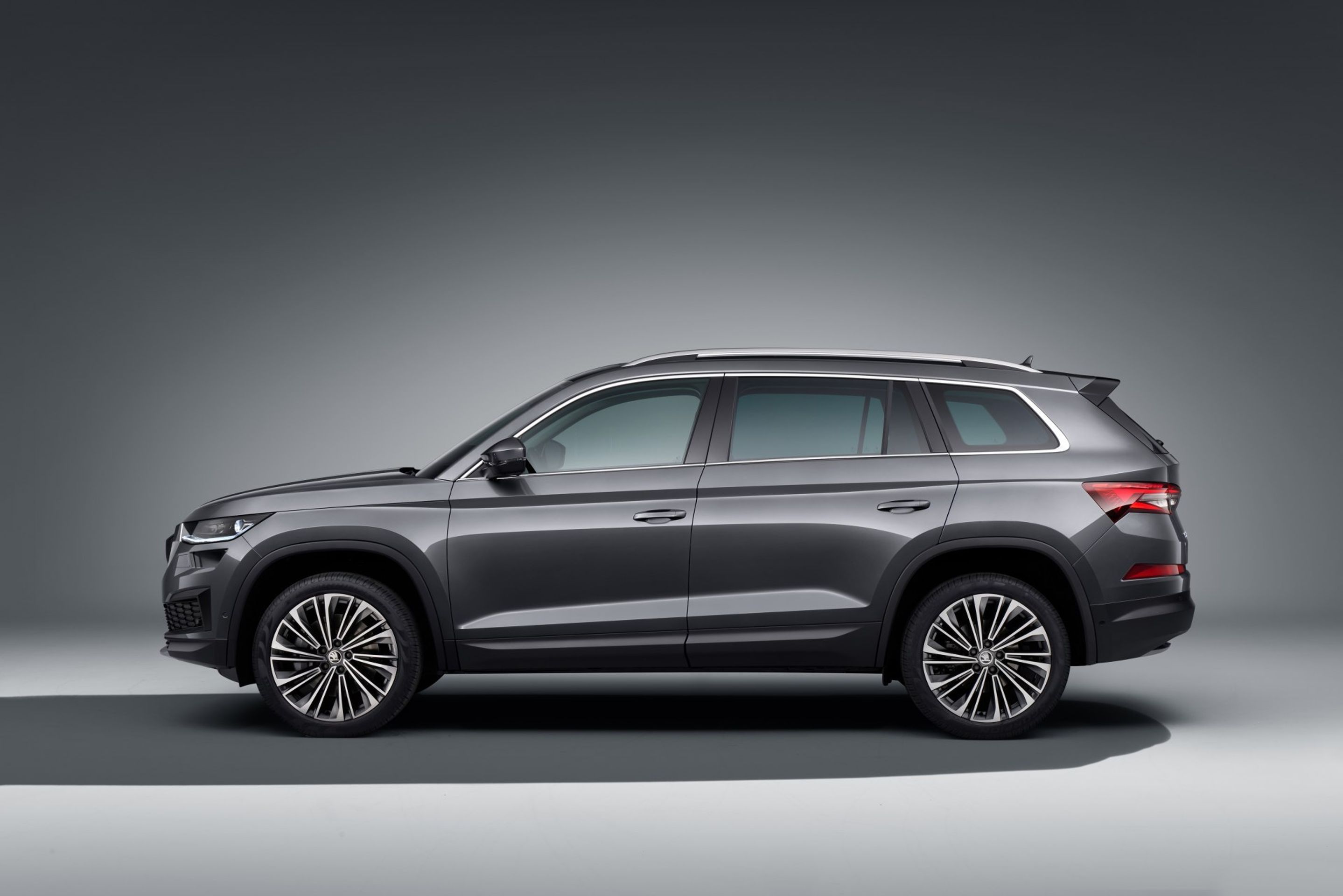 Modernizovaná Škoda Kodiaq - 5 - Fotogalerie: Modernizovaná Škoda Kodiaq (13/13)