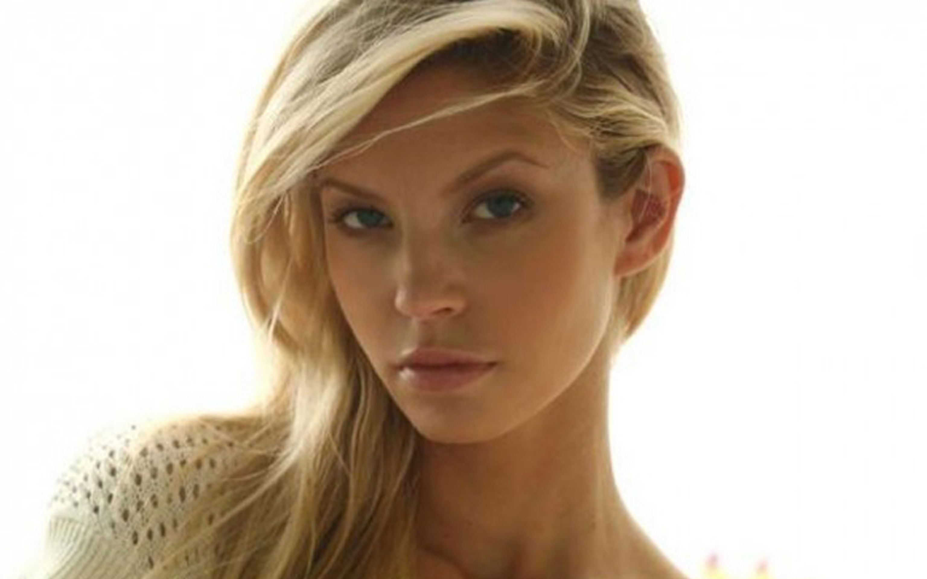 Amanda Paige - 4 - Amanda Paige (1/4)