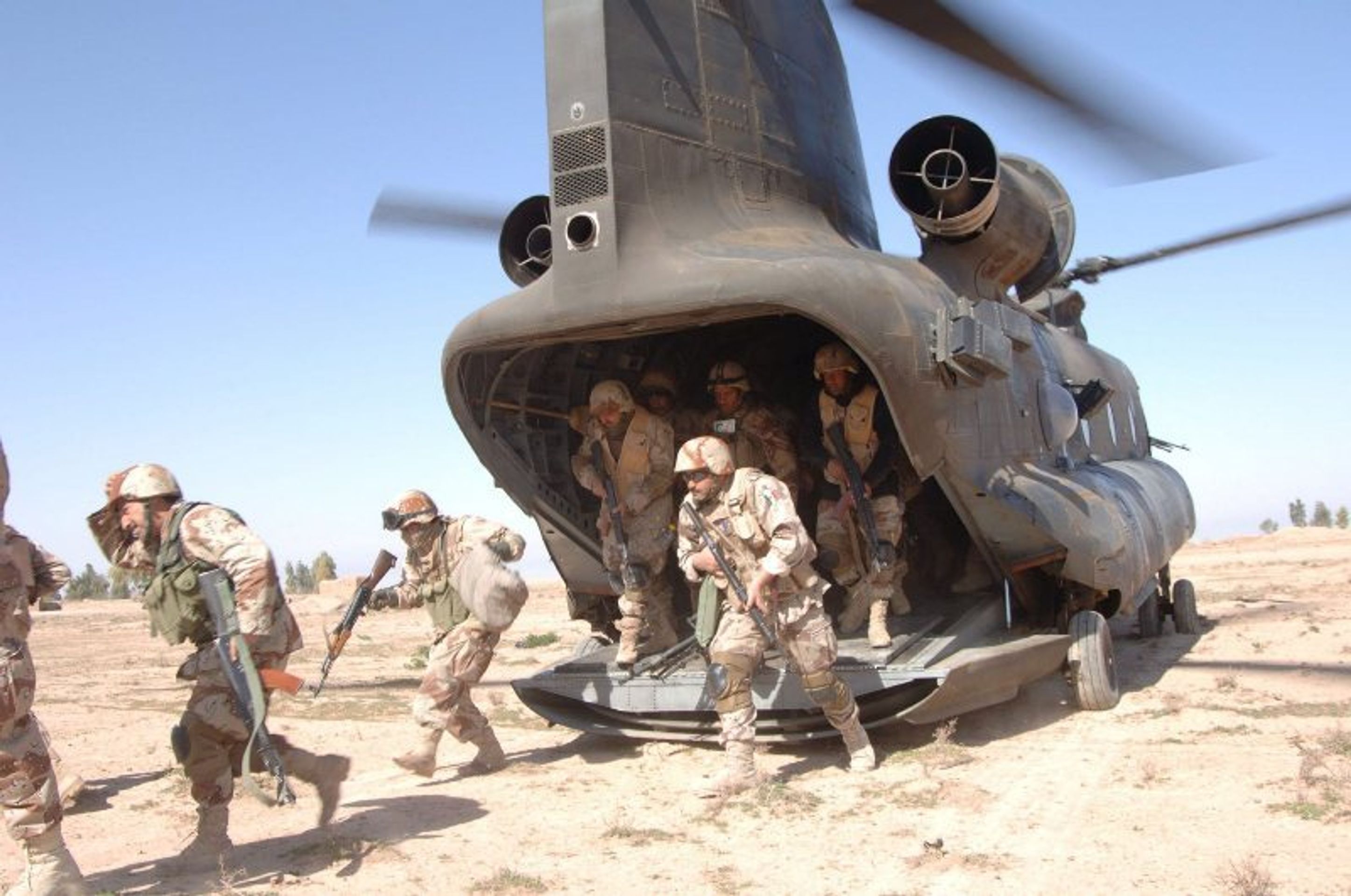 CH-47 Chinook - 1 - GALERIE: CH-47 Chinook (1/5)