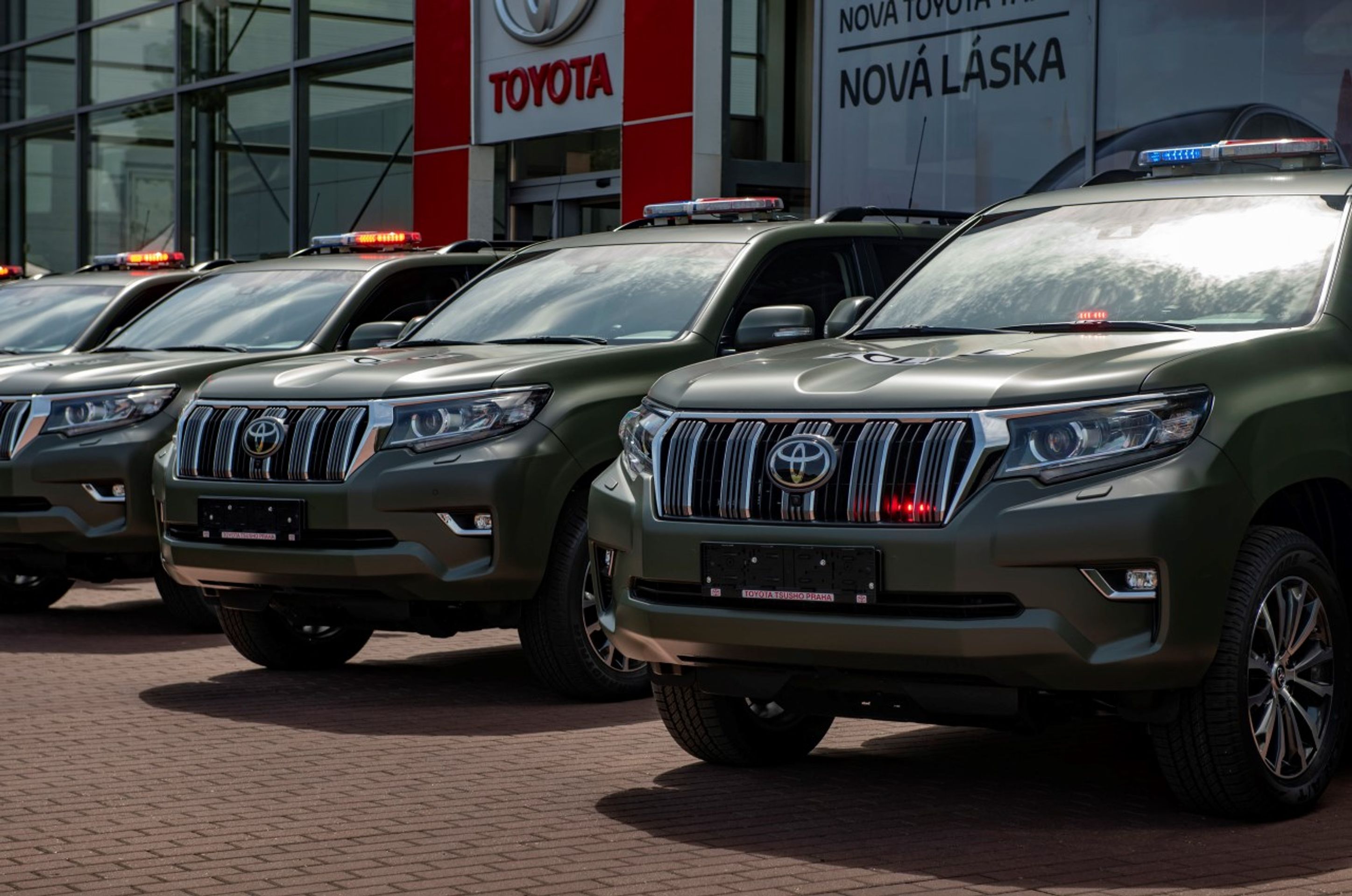 Offroady Toyota Land Cruiser pro českou policii - Fotogalerie: Nové policejní offroady (5/14)