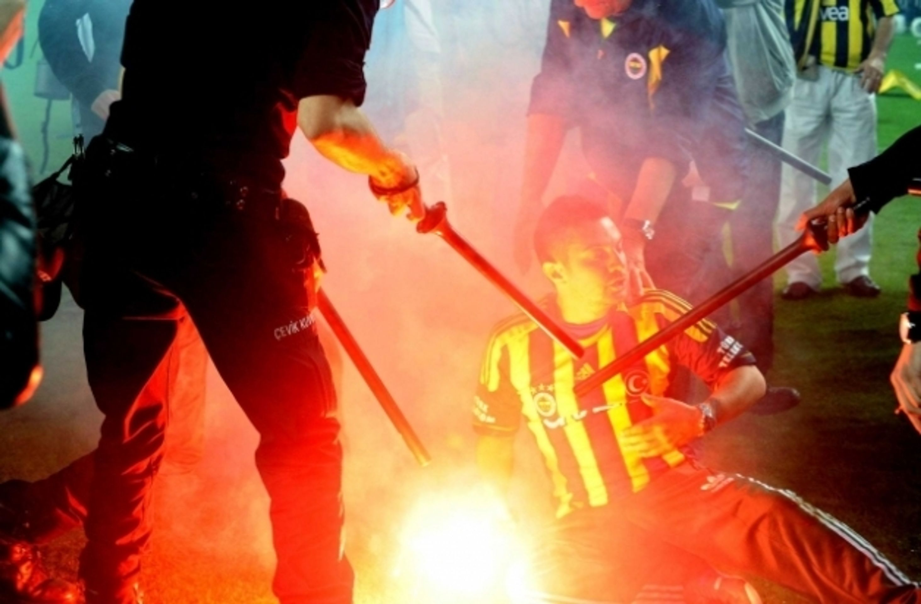 Fanoušci Fenerbahce Istanbul - 6 - GALERIE: Fanoušci Fenerbahce (2/7)