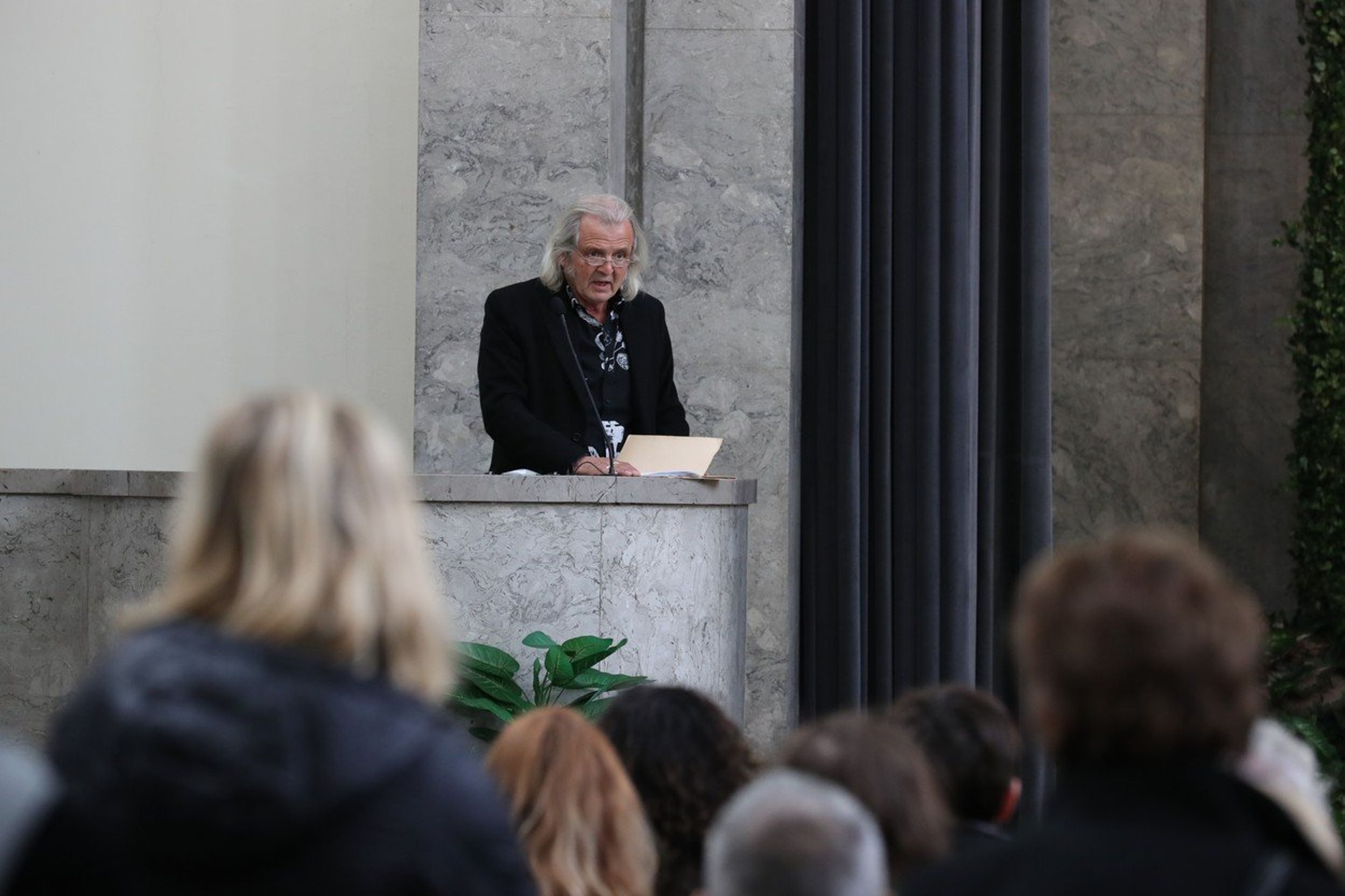 Poslední rozloučení s hercem Juliem Neumannem - Rostislav Novák st. - GALERIE: Poslední rozloučení s hercem Juliem Neumannem (5/9)