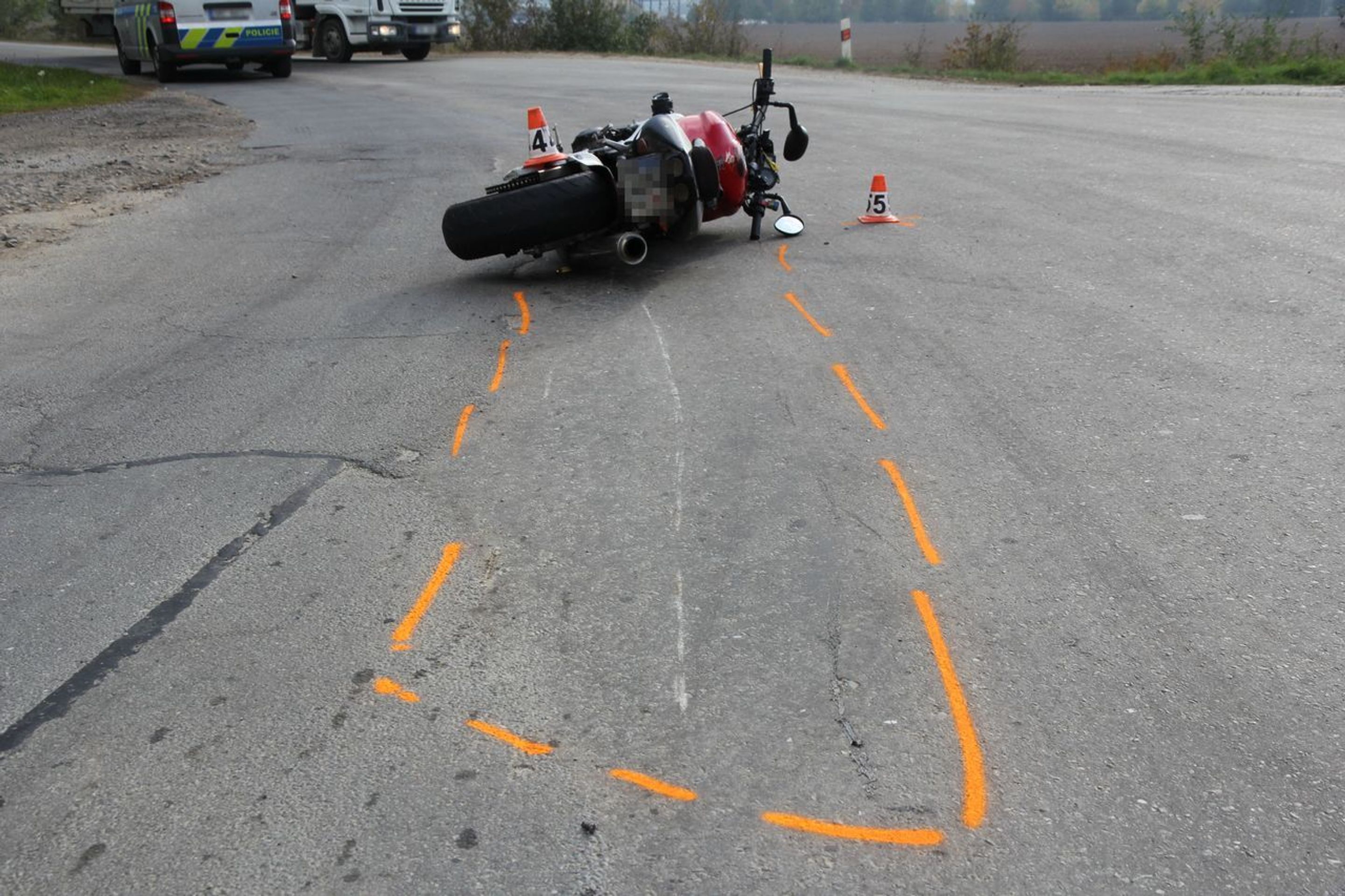 Motorkář při kontrole srazil policistku, měl u sebe drogy - 1 - GALERIE: Motorkář při kontrole srazil policistku, měl u sebe drogy (6/6)