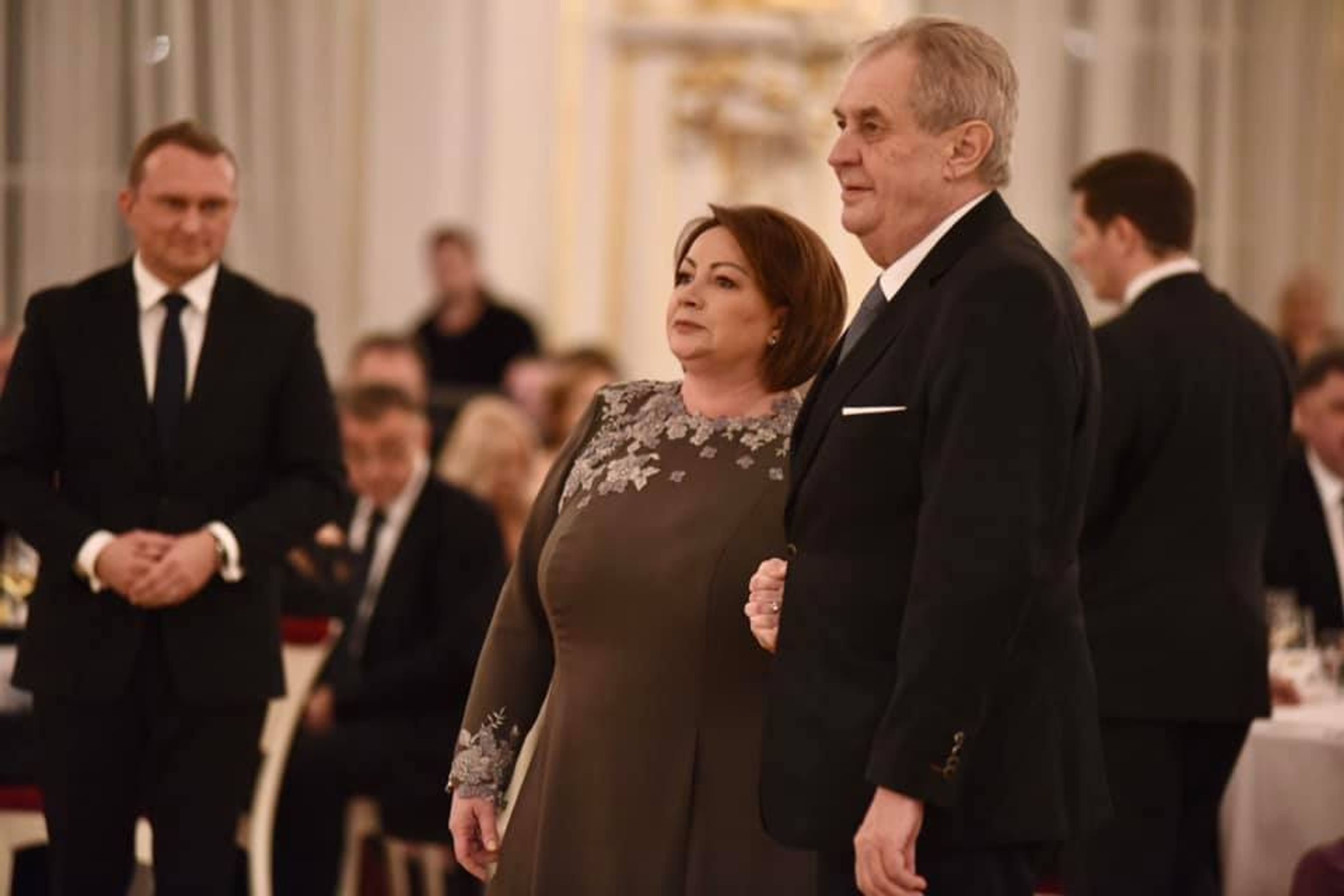 Charitativní ples prezidenta republiky - 4 - GALERIE: Reprezentační ples na Pražském hradě (1/13)