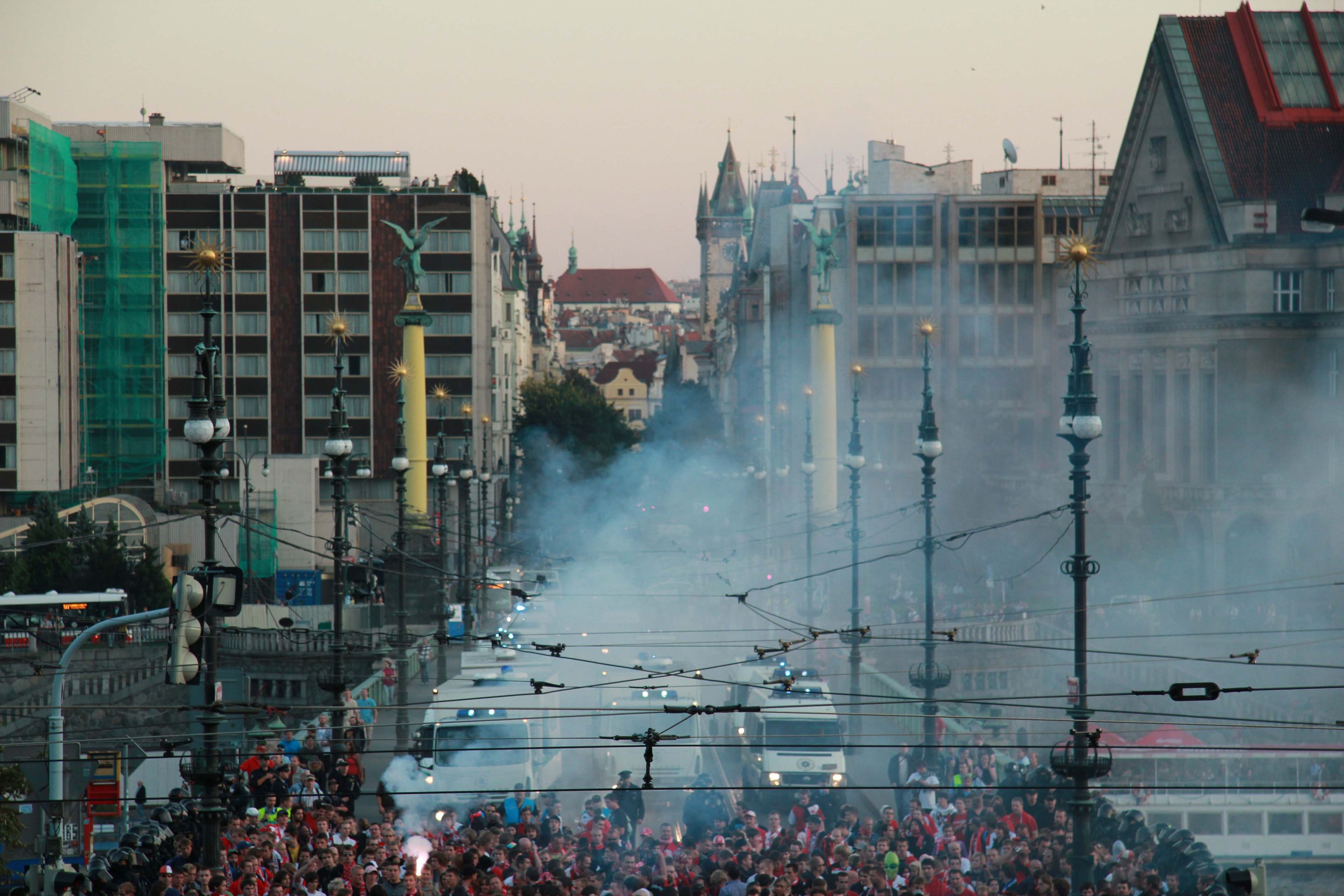 Derby pražských S - policie a fanoušci - 7 - GALERIE: Derby Sparta-Slavia (9/15)