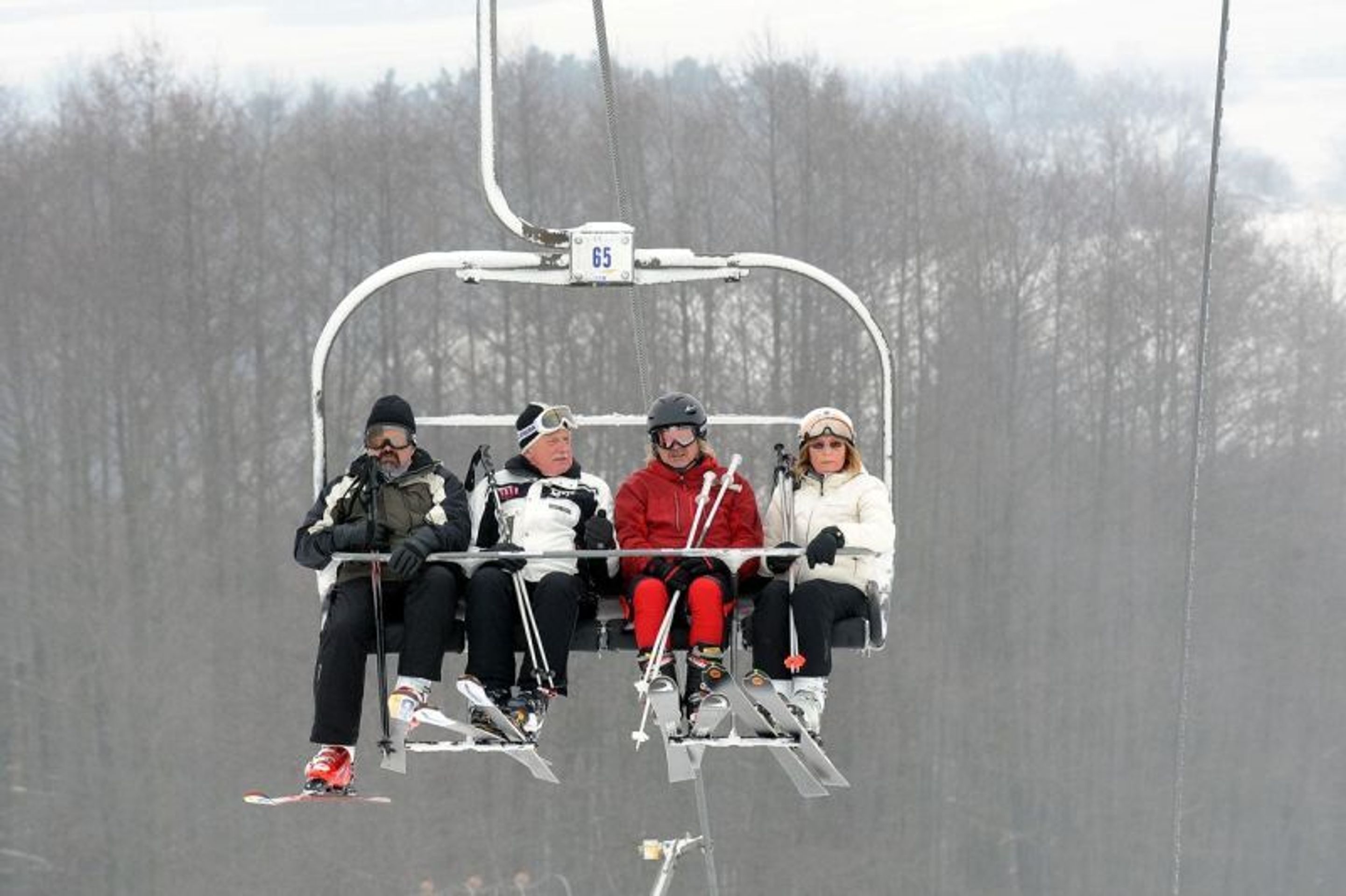 Exprezident Klaus lyžuje na Monínci - 10 - GALERIE: Klaus lyžuje na Monínci v roce 2014 (20/29)