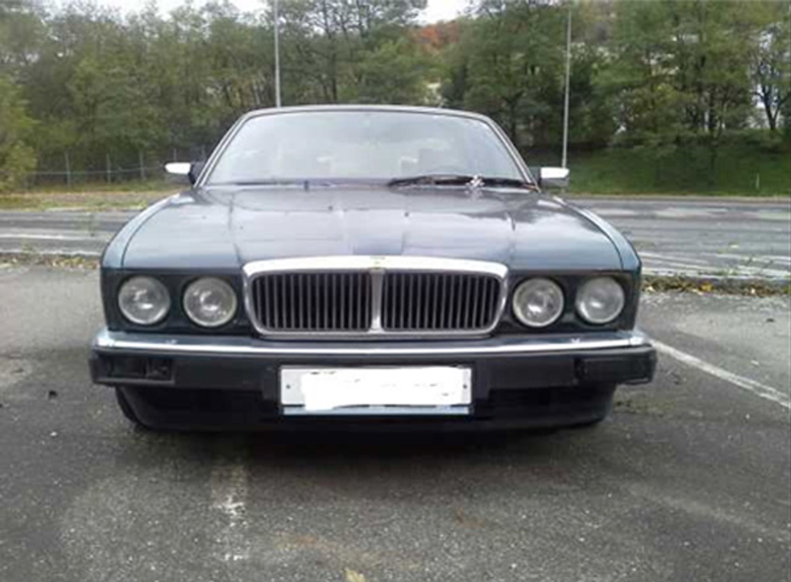 Dražby automobilů - Jaguar - GALERIE: Nedobrovolná dražba aut (3/7)