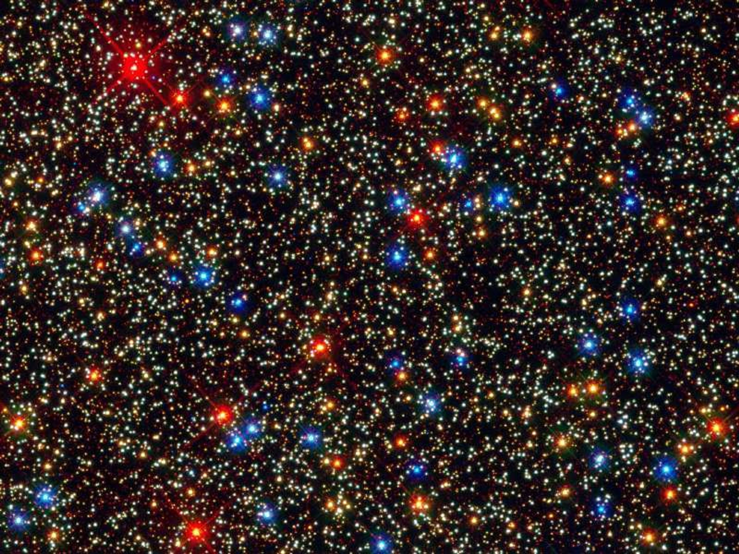 Barevné hvězdy ve hvězdném clusteru Omega Centauri - Fotogalerie: Snímky Hubbleova teleskopu (3/5)