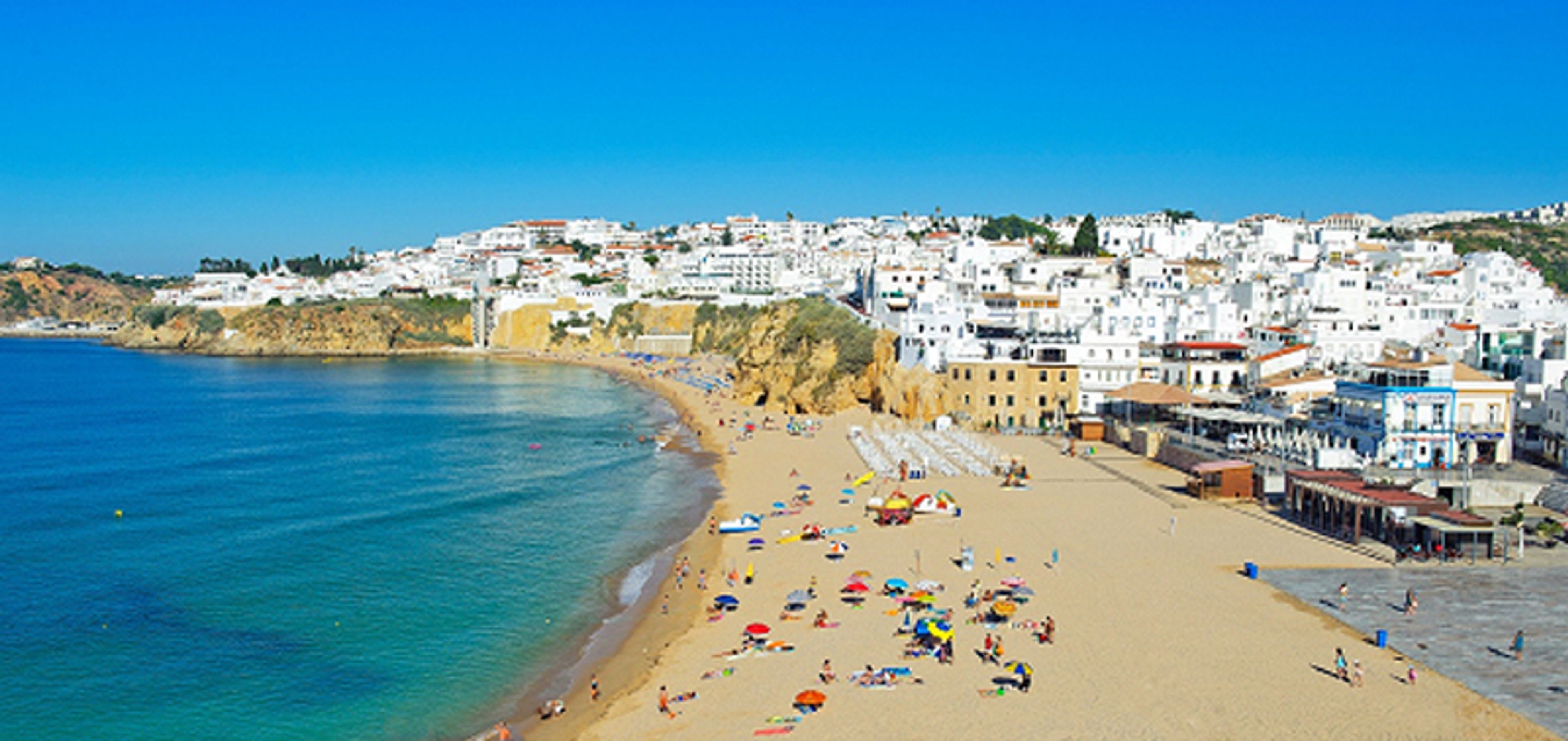 10 last minute destinací v Evropě pro poslední letní párty - Albufeira – Portugalsko - GALERIE: 10 last minute destinací v Evropě pro poslední letní párty (1/10)