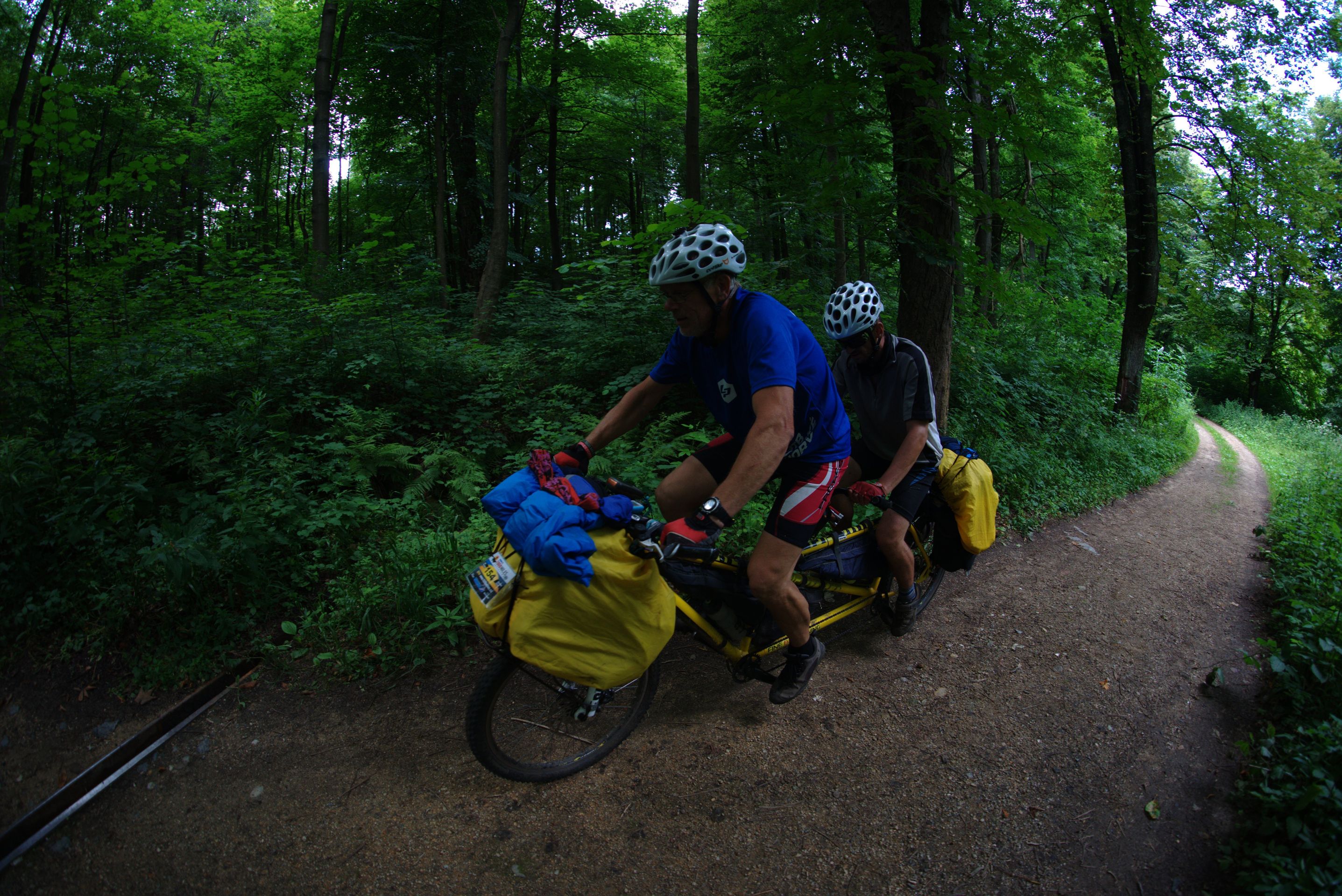 Tandem na závodu 1000 Miles Adventure - 3 - GALERIE: Tandem na závodě 1000 Miles Adventure (1/10)