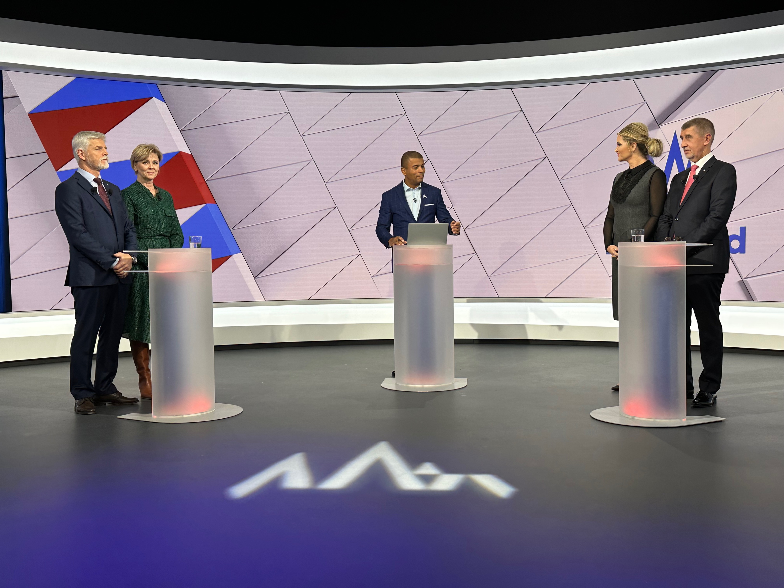 Debata kandidátů (1) - Debata kandidátů (16/17)