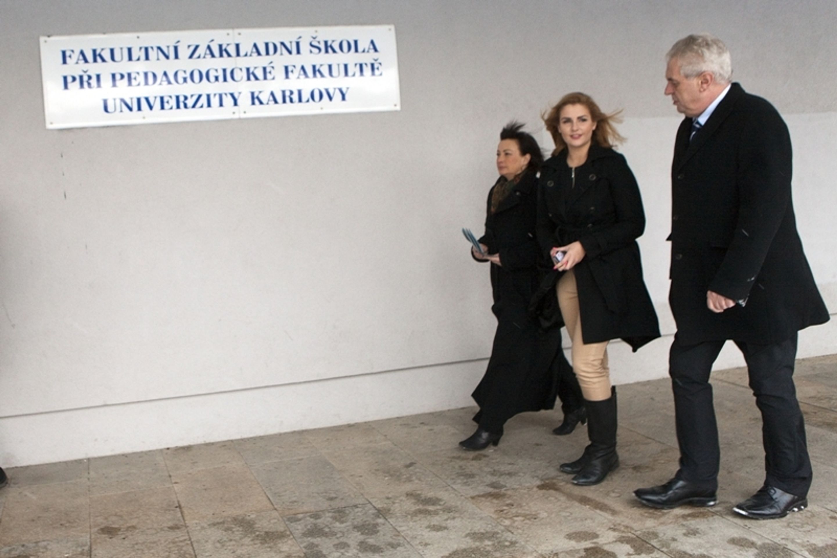 Ivana Zemanová - 4 - Galerie: První dáma Ivana Zemanová (1/8)