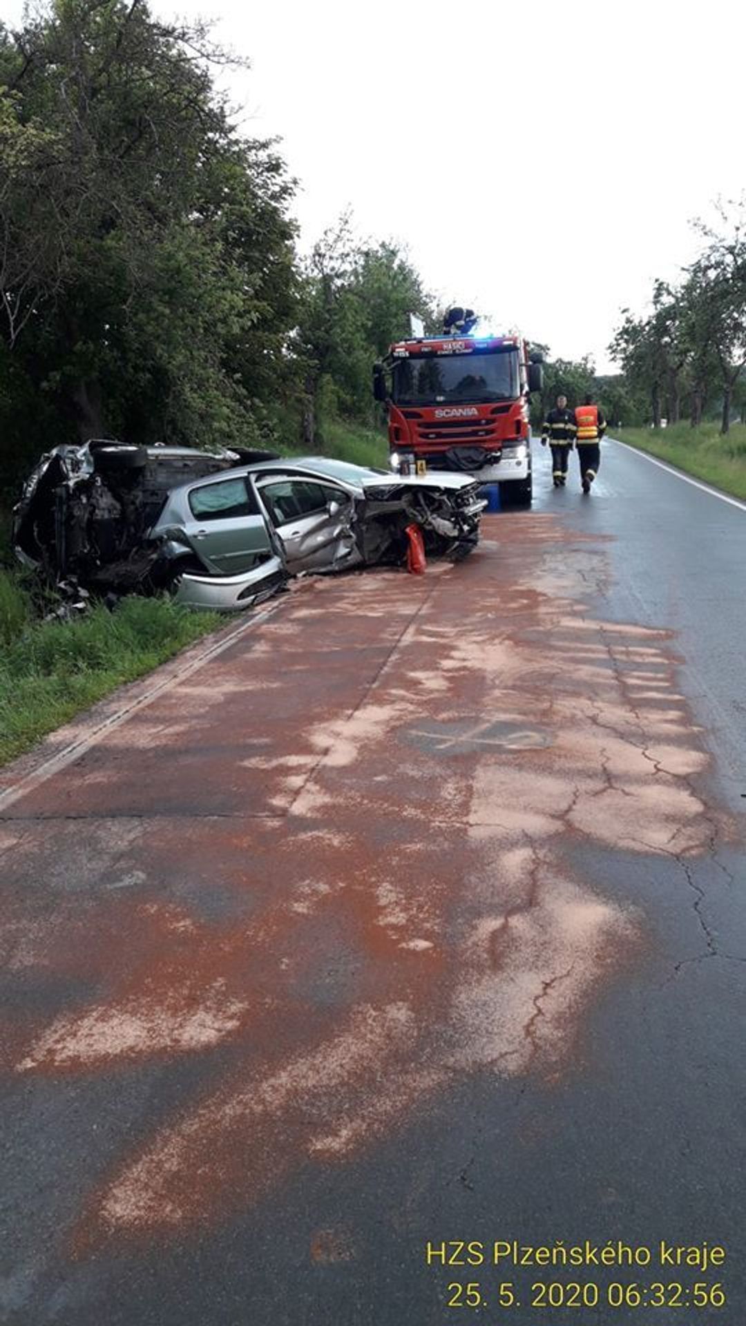 Vážná nehoda u Starého Plzence a Šťáhlav - 4 - GALERIE: Ranní nehody v západních Čechách (4/7)