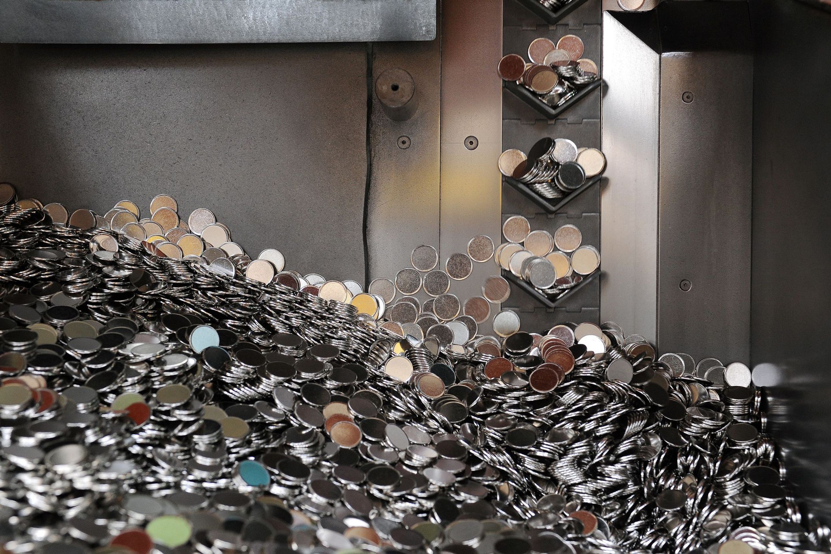 Výroba mincí v České mincovně - 8 - GALERIE: Výroba mincí v České mincovně (5/18)