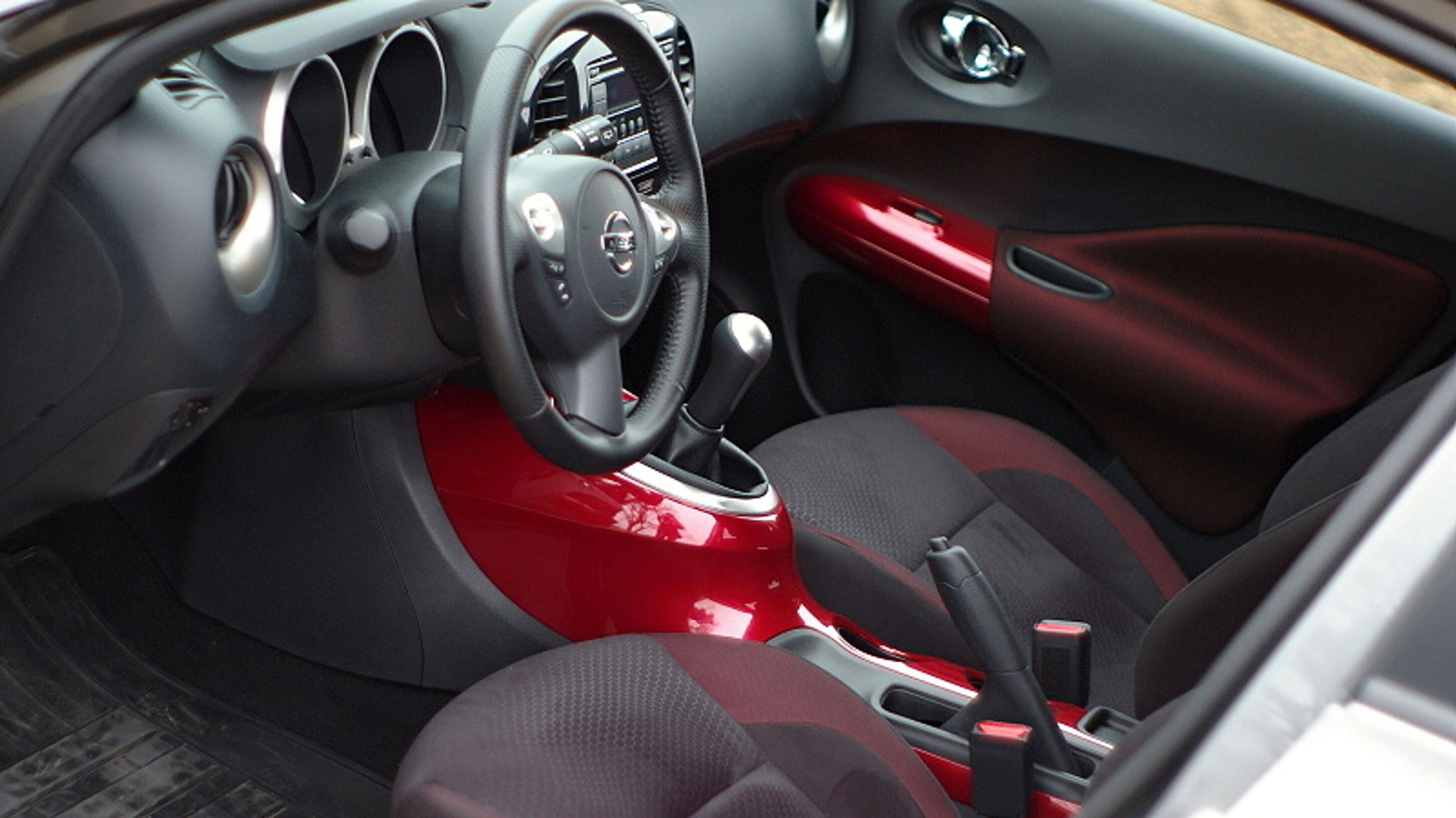 Nissan Juke - 4 - GALERIE Nissan Juke (4/6)