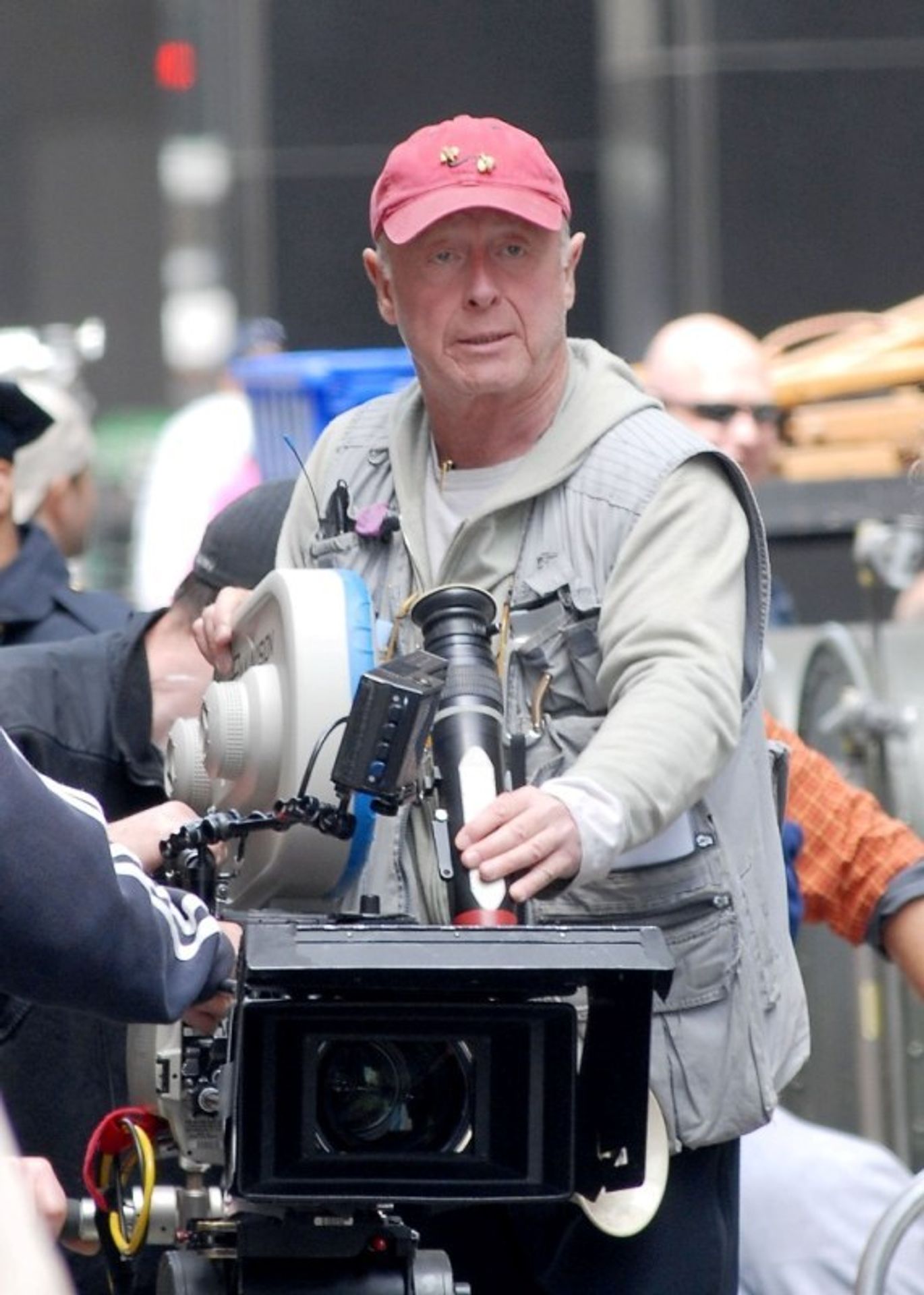 Režisér Tony Scott - 2 - Režisér Top Gunu Tony Scott skočil v Los Angeles z mostu (15/16)