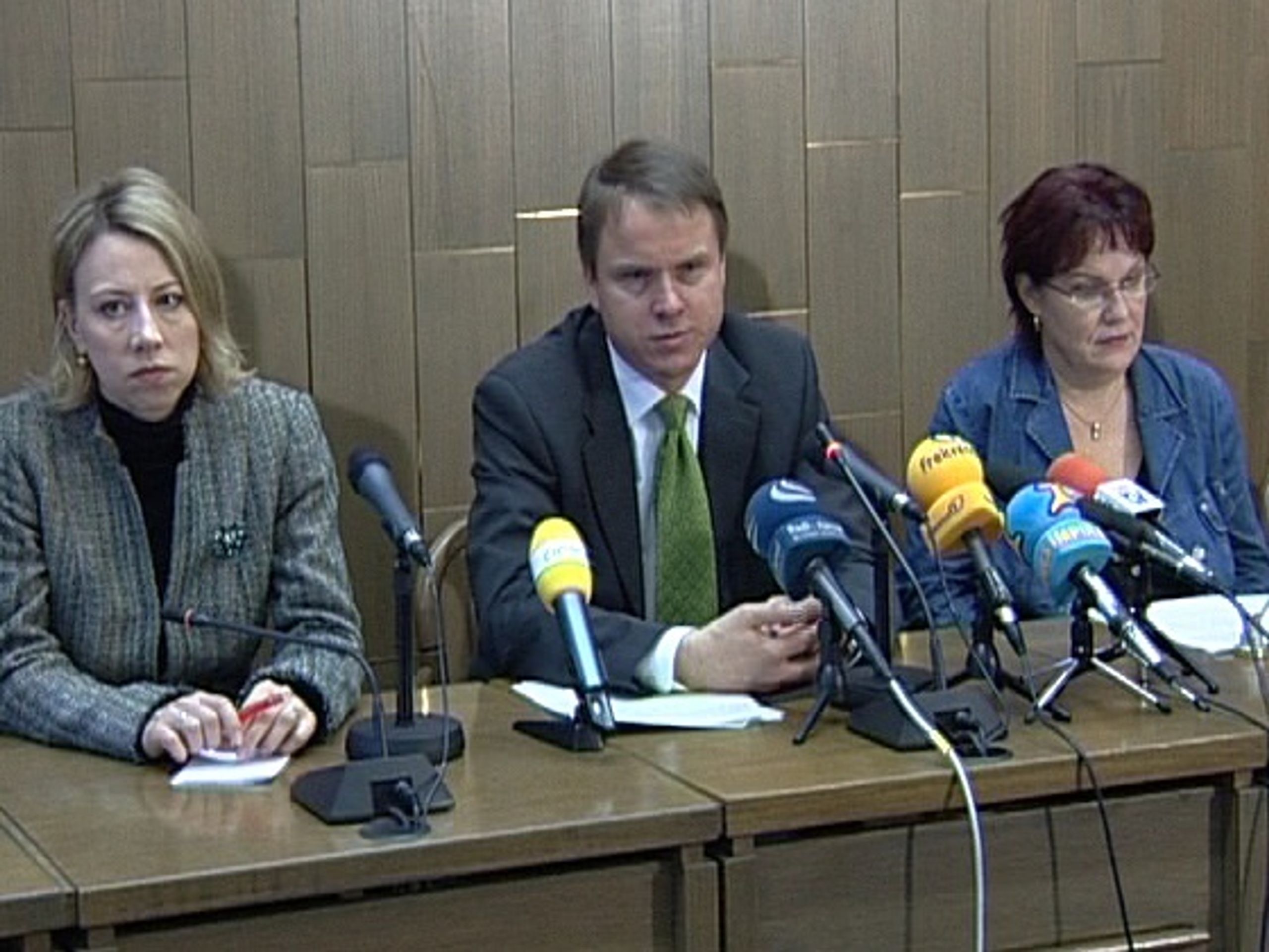 Vedení Strany zelených - Zelení: Chceme trojkoalici do roku 2010 (2/3)