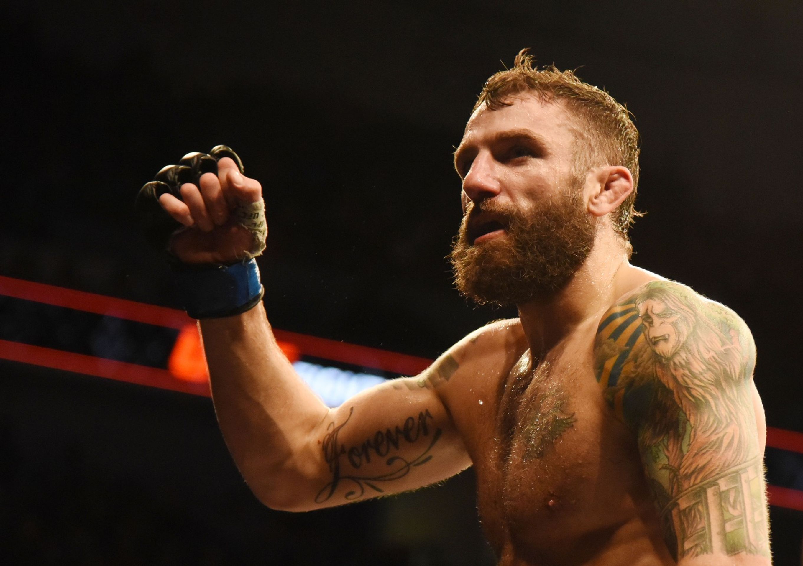 Michael Chiesa - GALERIE: Tetování UFC zápasníků (2/10)