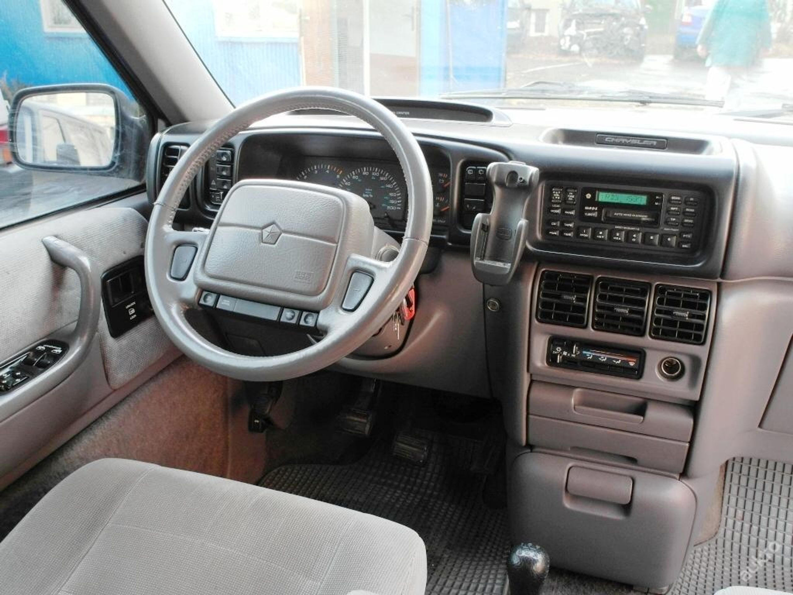 Chrysler Grand Voyager SE 2,5 Turbo Diesel - 4 - GALERIE: Chrysler Grand Voyager SE 2,5 Turbo Diesel (4/6)