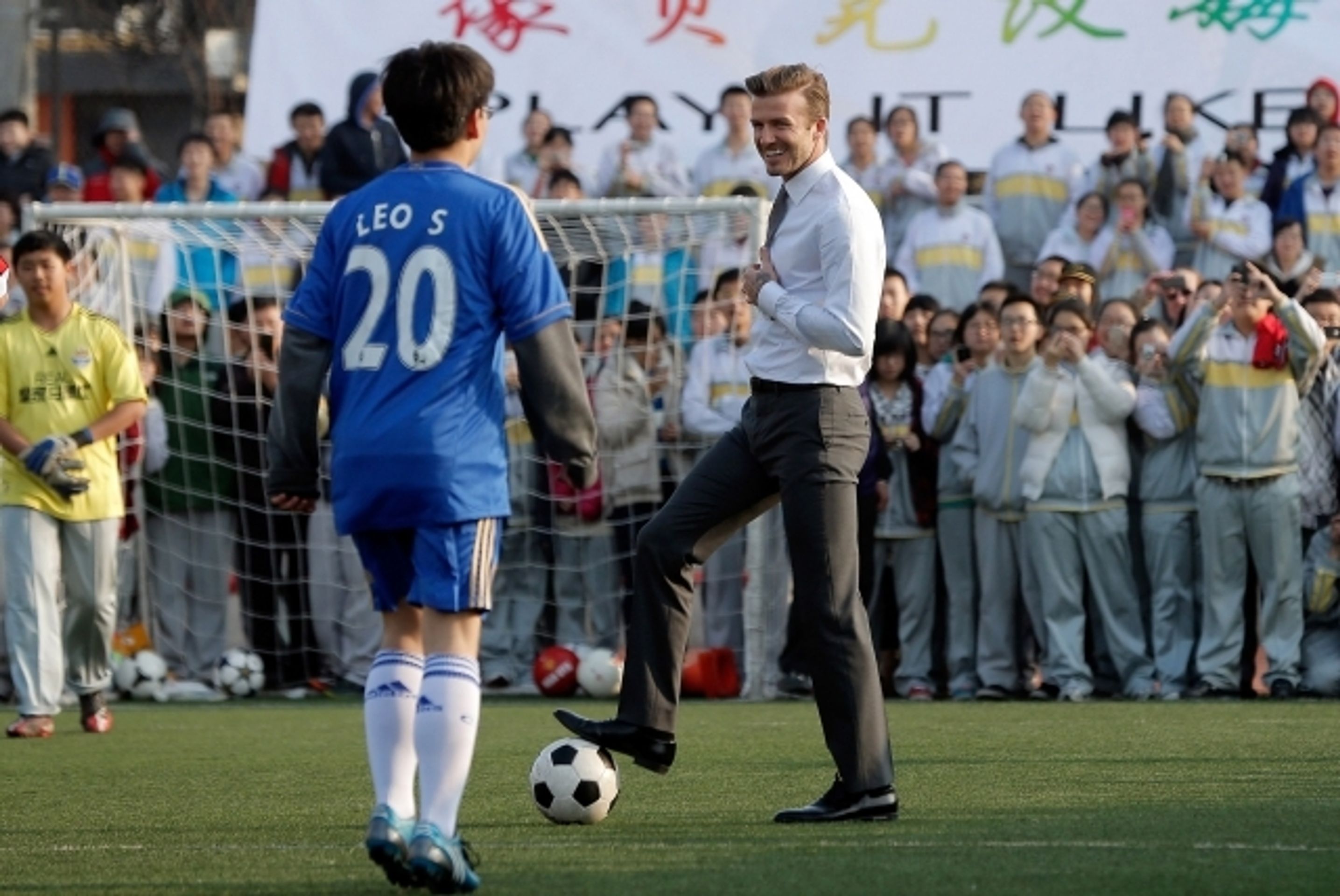 David Beckham v Číně - 1 - OBRAZEM: David Beckham v Číně (7/7)