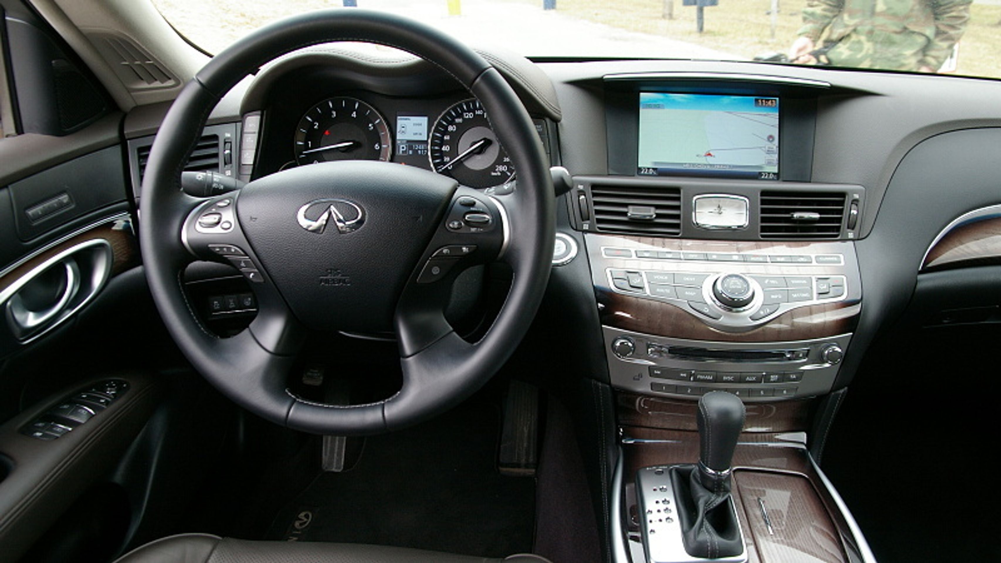 Infiniti M60d - 7 - GALERIE Infiniti M60d (7/10)