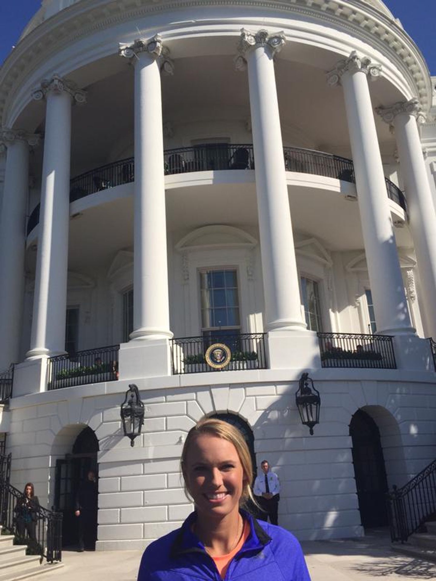 Caroline Wozniacká na návštěvě Bílého domu - FOTOGALERIE: Obama si zahrál tenis s Caroline Wozniackou (2/4)