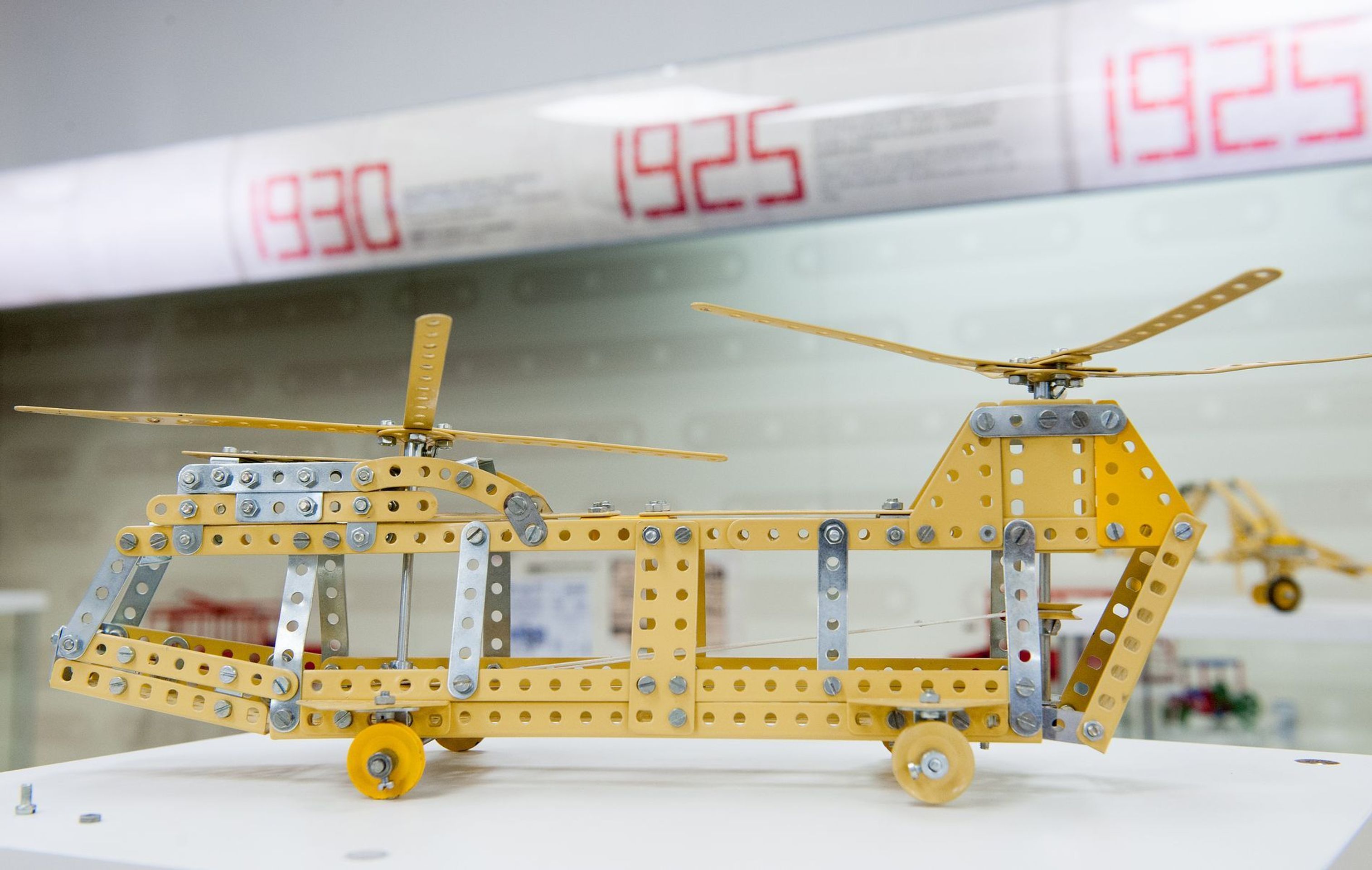 Výstava modelů ze stavebnice Merkur - 34 - GALERIE: Výstava modelů ze stavebnice Merkur (13/41)