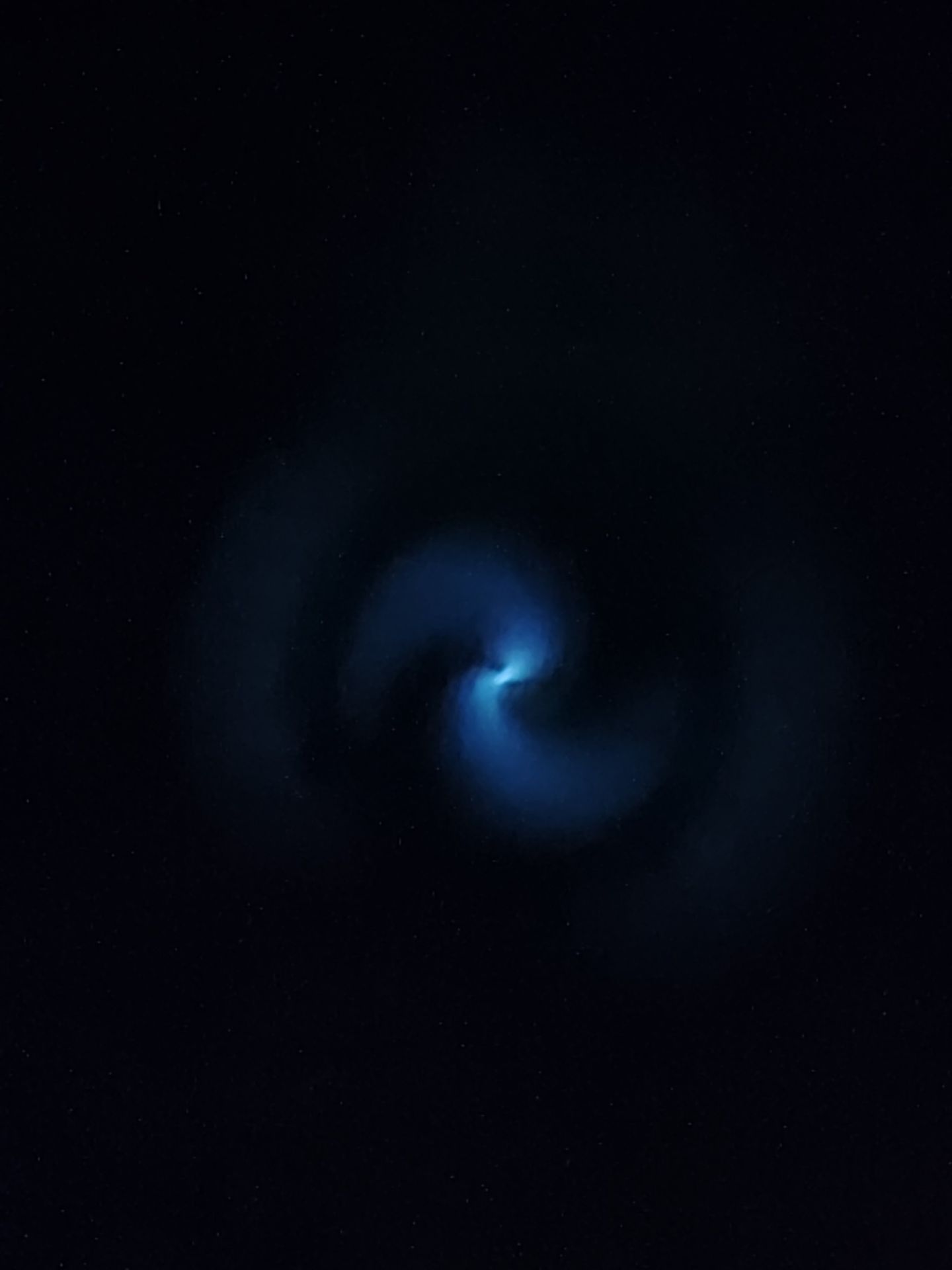 Světelný jev, 25. 3. 2025 Klášterec nad Ohří (3) - Češi zachytili let rakety Falcon 9 (6/14)