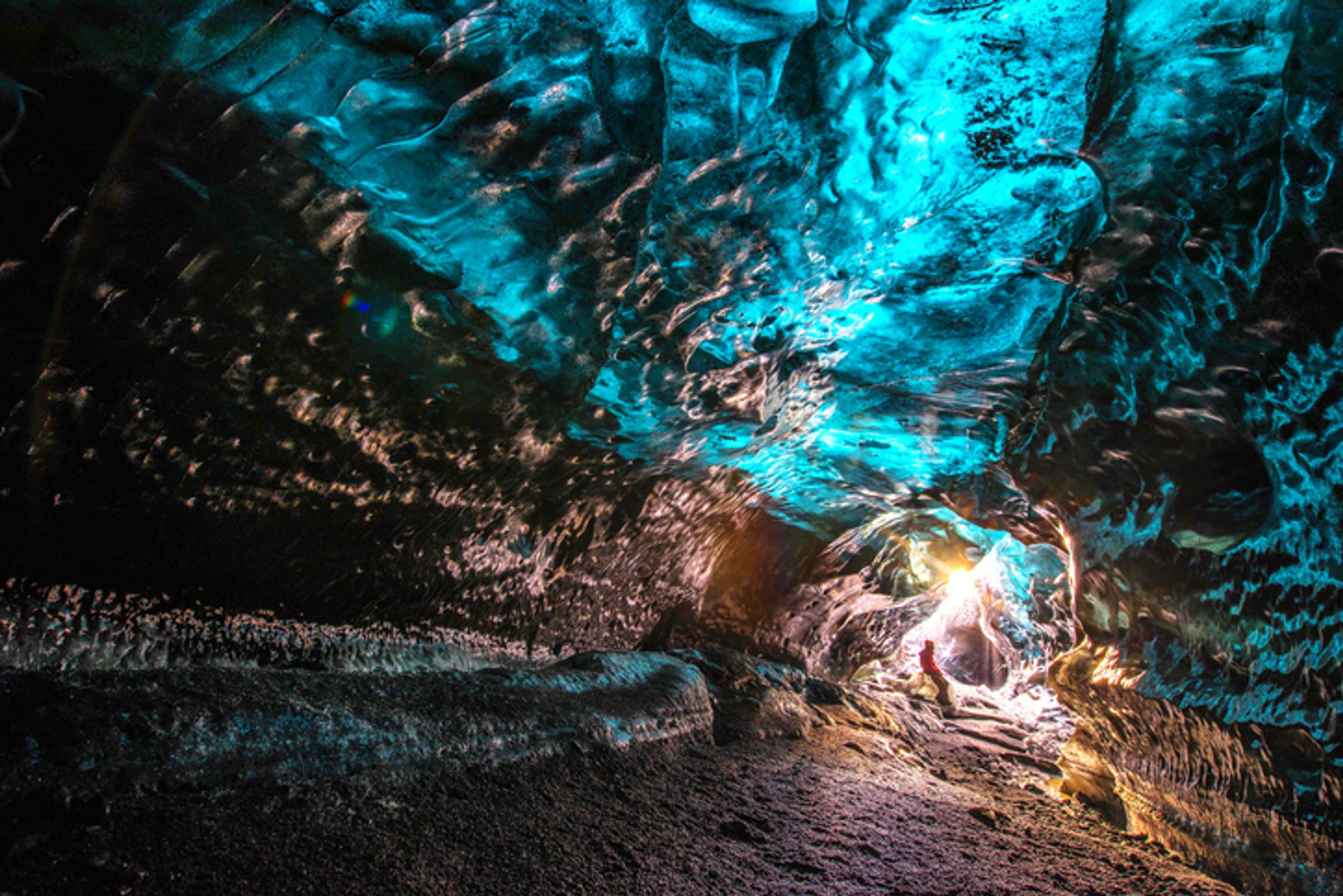 Nejkrásnější jeskyně - The Crystal Caves - Island - GALERIE: Nejkrásnější jeskyně (10/10)