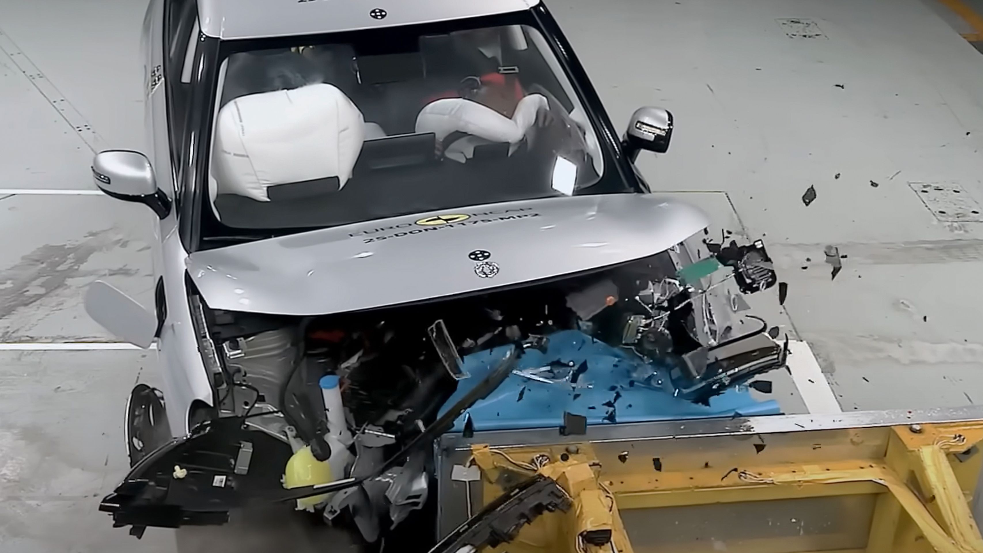 Dongfeng Box při nárazových zkouškách - Elektromobil Dongfeng Box (9/10)