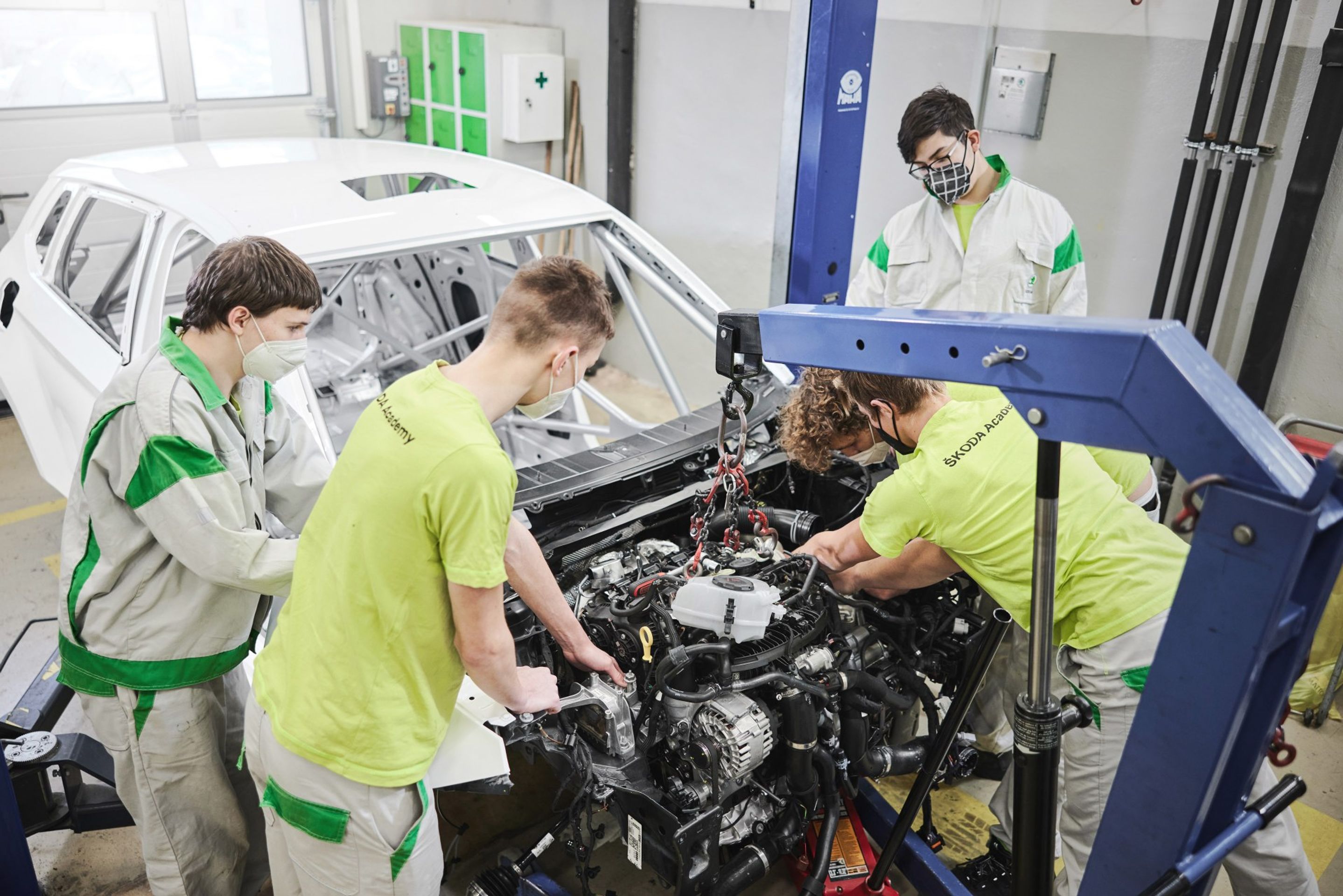 Studentská studie závodního vozu Škoda Afriq - Studentská studie závodního vozu Škoda Afriq (17/23)